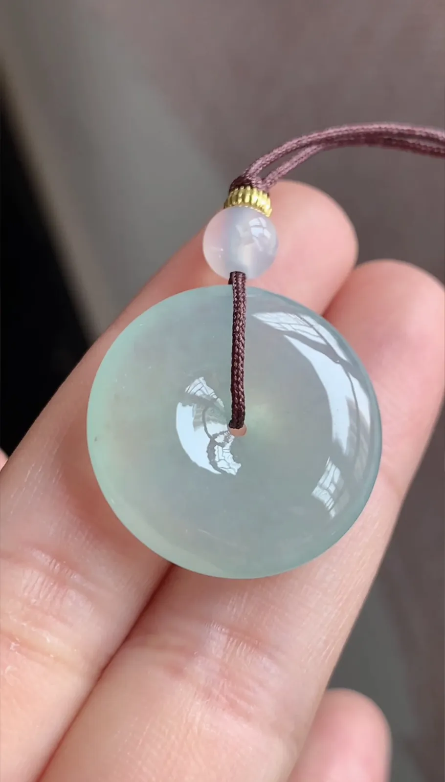 天然翡翠，晴水平安扣
尺寸23.5-5.3