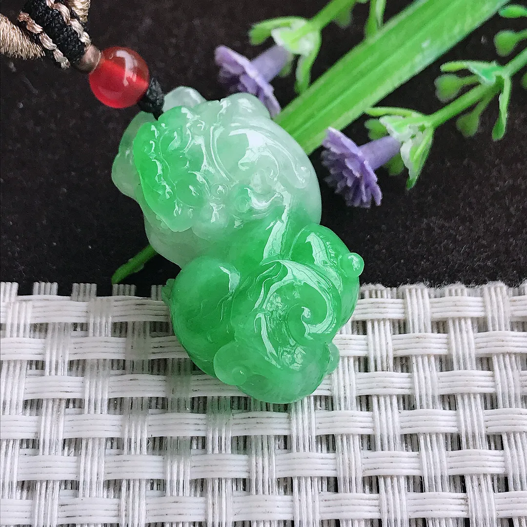 天然a货翡翠34.5/19/11.6老坑精美辣阳绿霸王貔貅吊坠翡翠玉坠挂件百搭