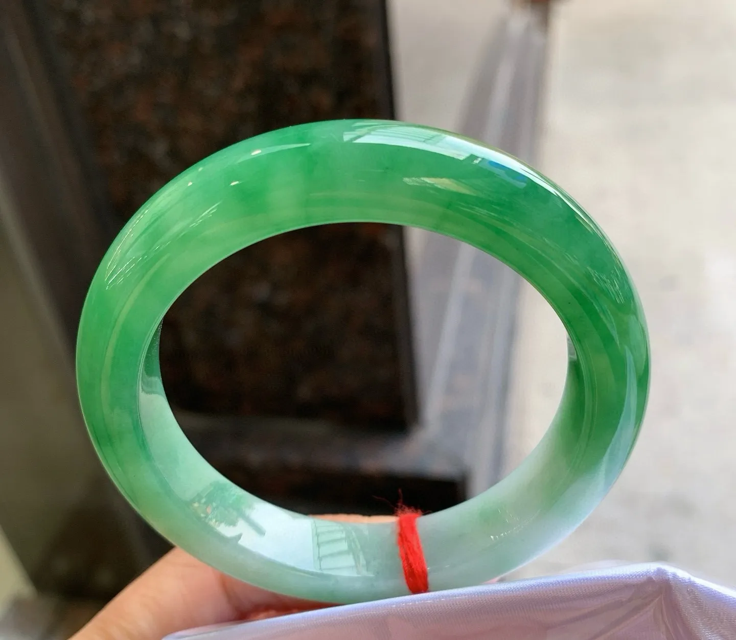 正圈一大圈芙蓉绿 无瑕 尺寸:56.3/12.2/9.3 色好