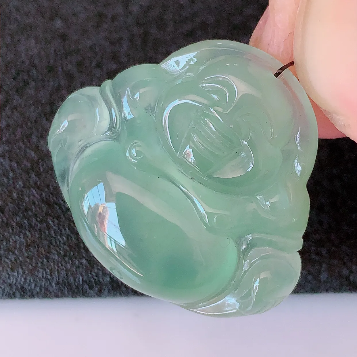 自然光实拍，冰种佛公吊坠，翡翠保平安佛公吊坠，玉质莹润，佩戴佳品，#46.7