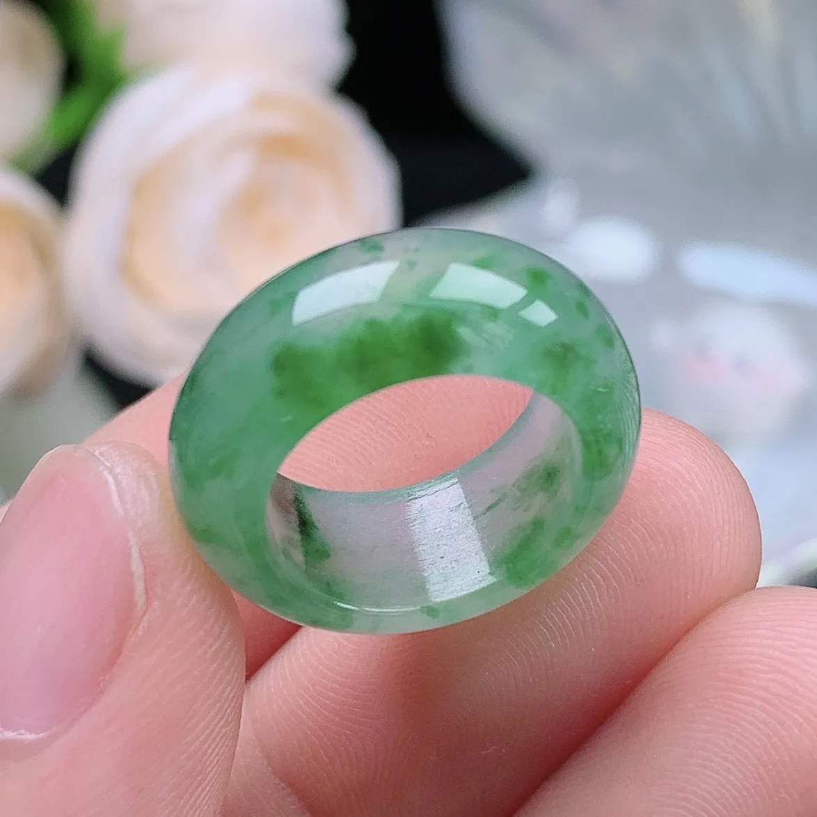 缅甸翡翠老坑冰种水润起胶飘阳绿戒指玉指环小跑环 水润通透 尺寸：14.3-7.9-3.7mm 6号圈口2S