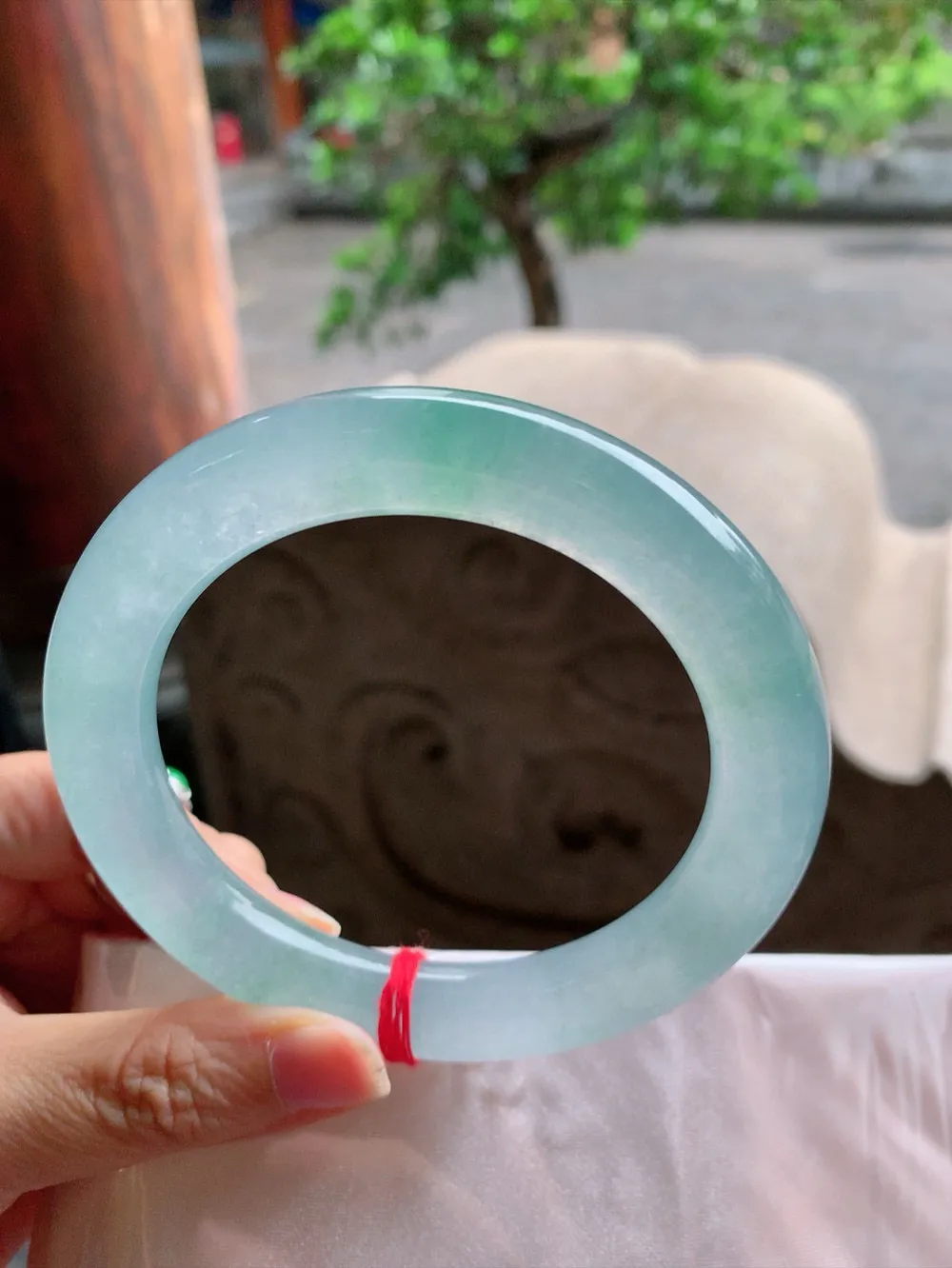 圆条冰玻阳绿 无瑕 尺寸:65.2/12.4 荧光闪闪 大圈口🥰🥰