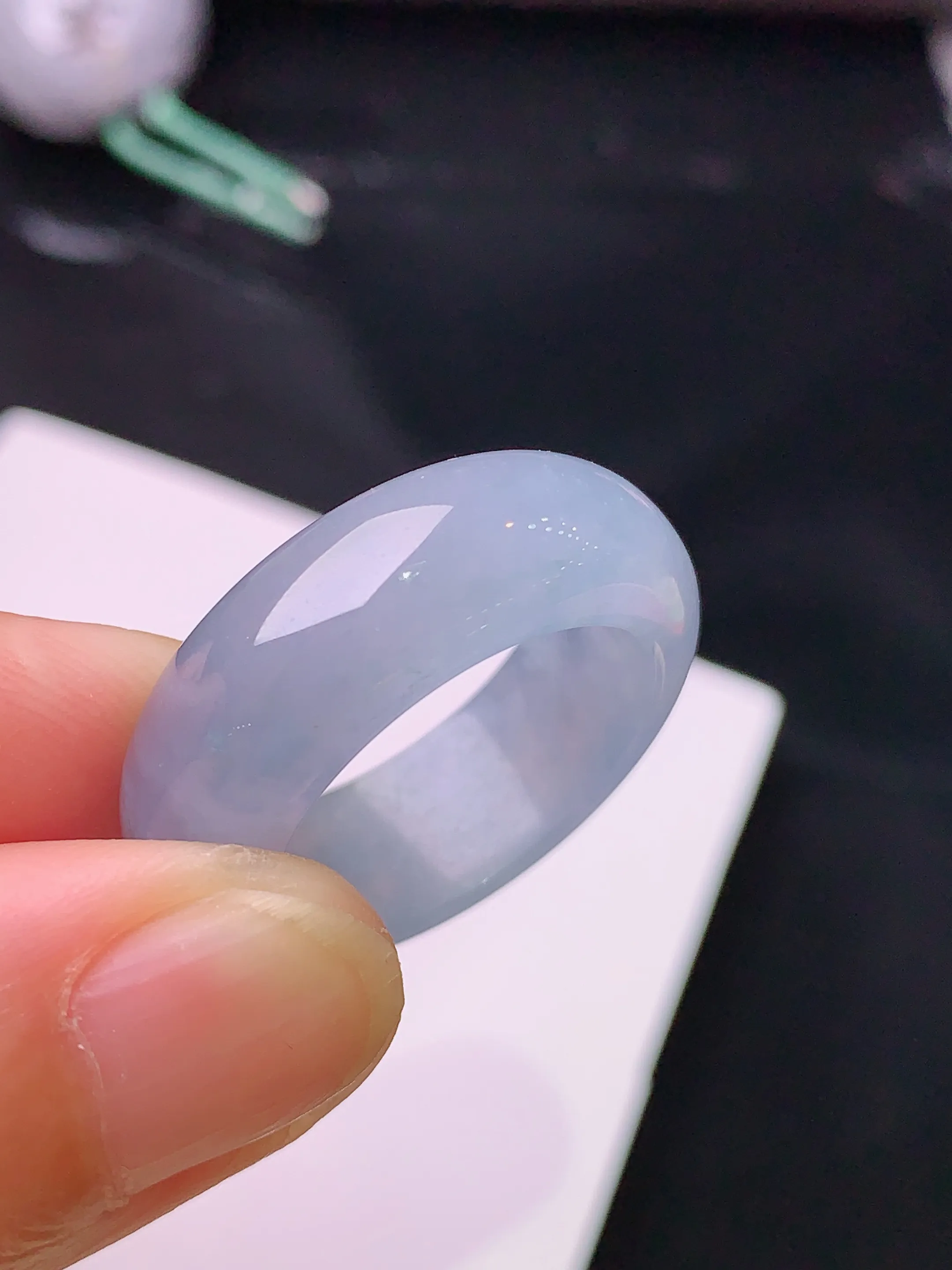 淡蓝指环 玉质细腻 色泽清新艳丽 圈口17 整体尺寸26.2*8.2*4.2