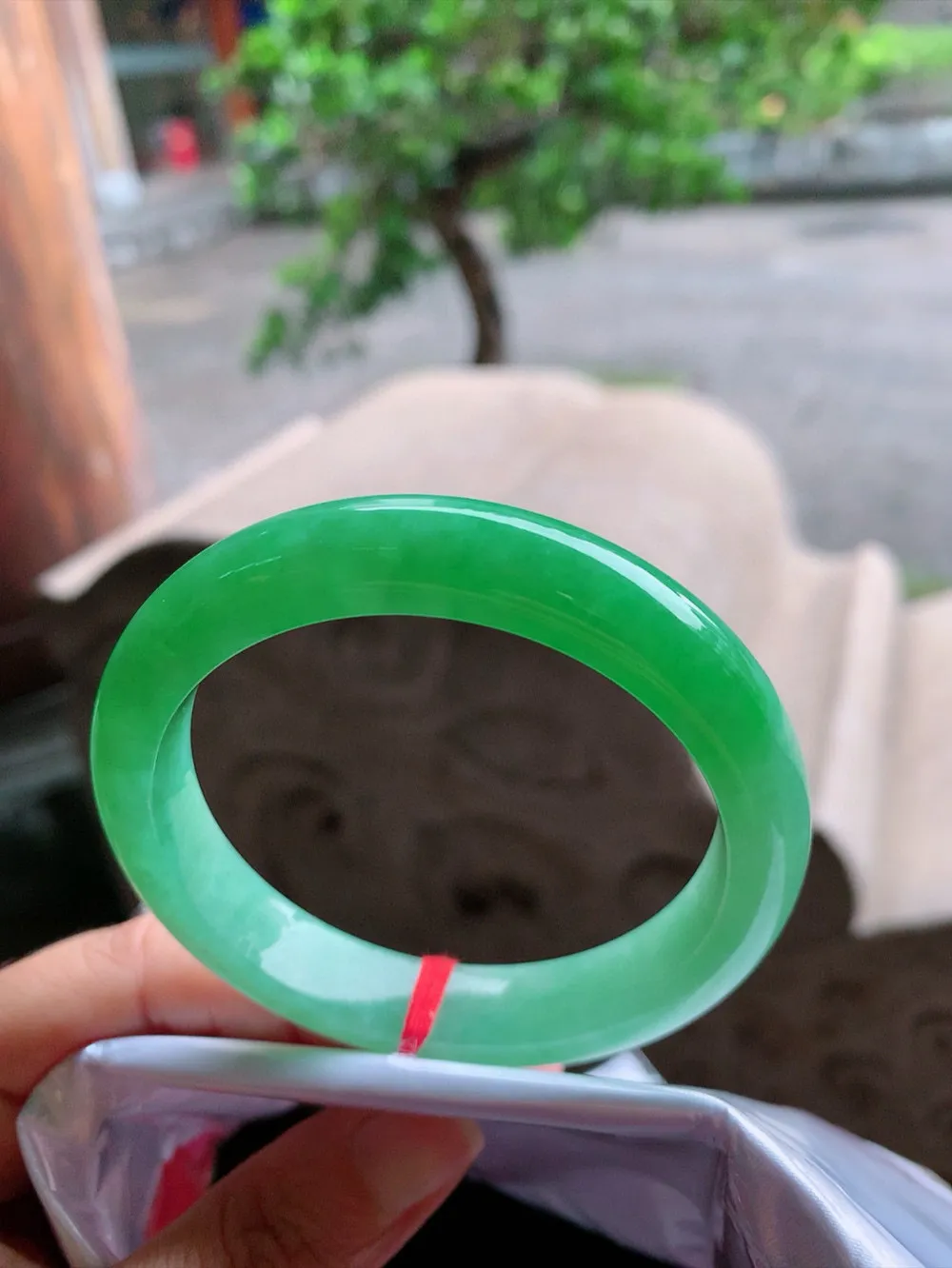 正圈一大圈阳绿 无瑕 尺寸:55.1/11.3/8.2 色阳