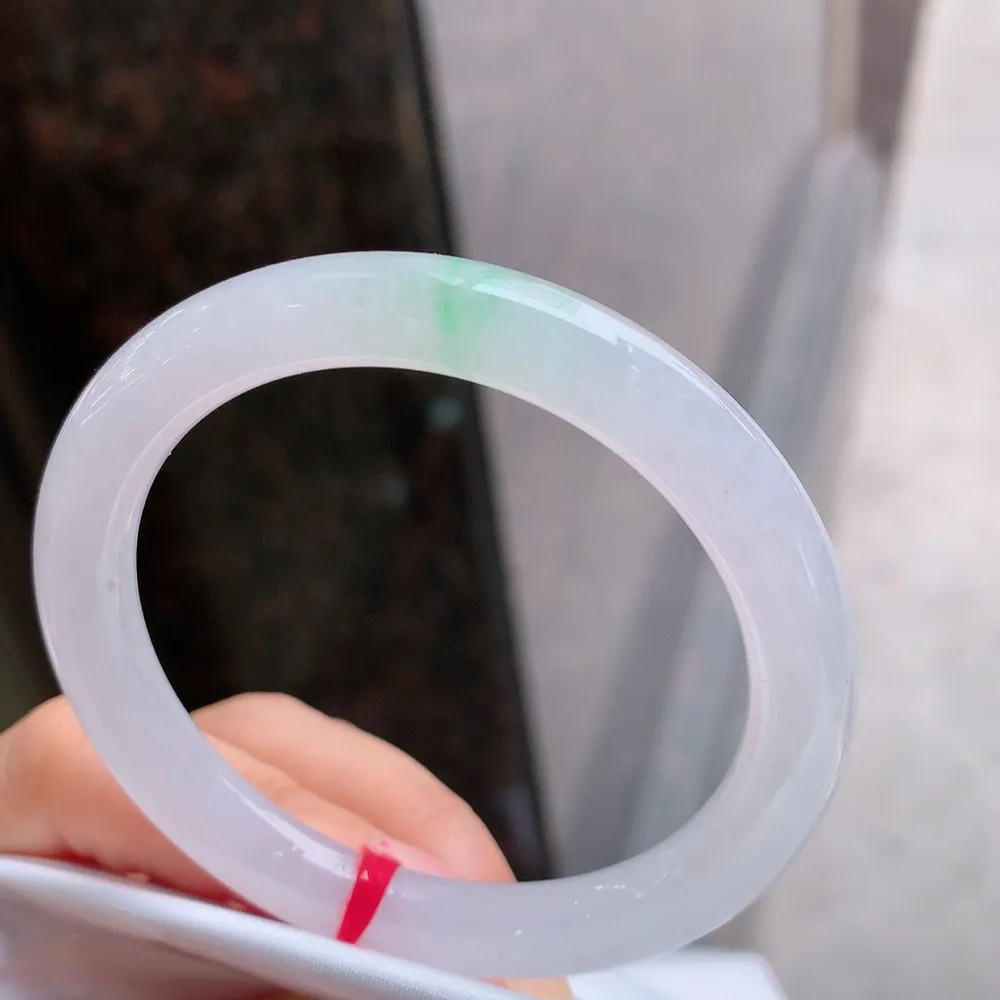 圆条冰糯春彩 无瑕 尺寸:52.7/8.2 种色兼备