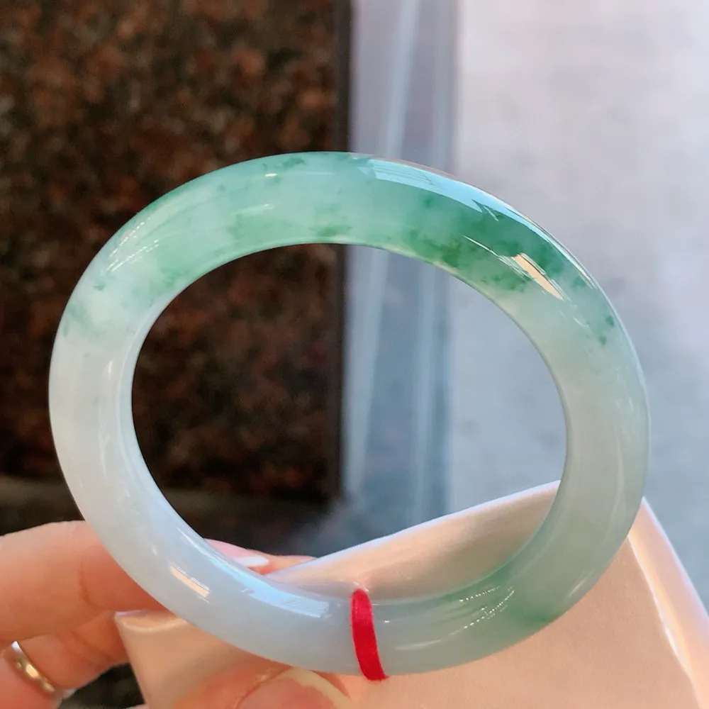 圆条冰飘花 无瑕 尺寸:54.1/10.2 花美