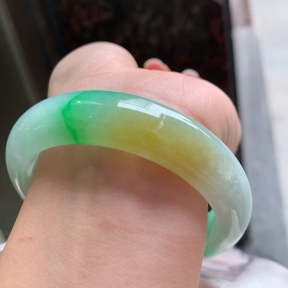 正圈冰黄加绿 无瑕 尺寸:56.1/14.4/8.7 超值🥰🥰