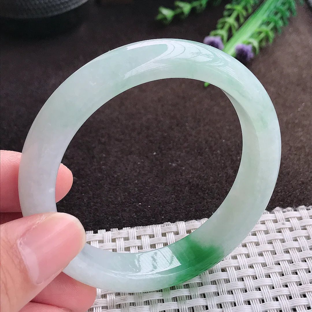 天然a货翡翠58/13/8.6老坑冰胶水灵飘绿手镯宽边翡翠玉镯美人镯