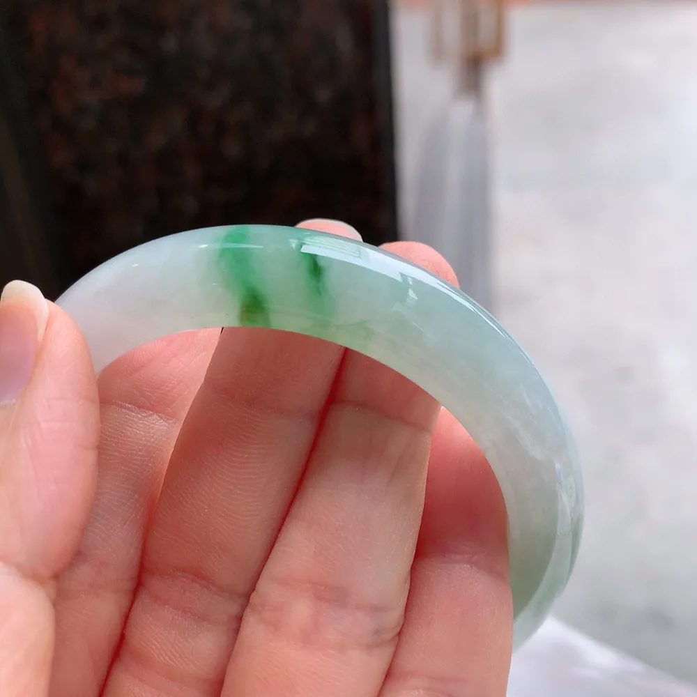 正圈冰绿花 无瑕 尺寸:56.1/12.2/9 花美 种水好🥰🥰