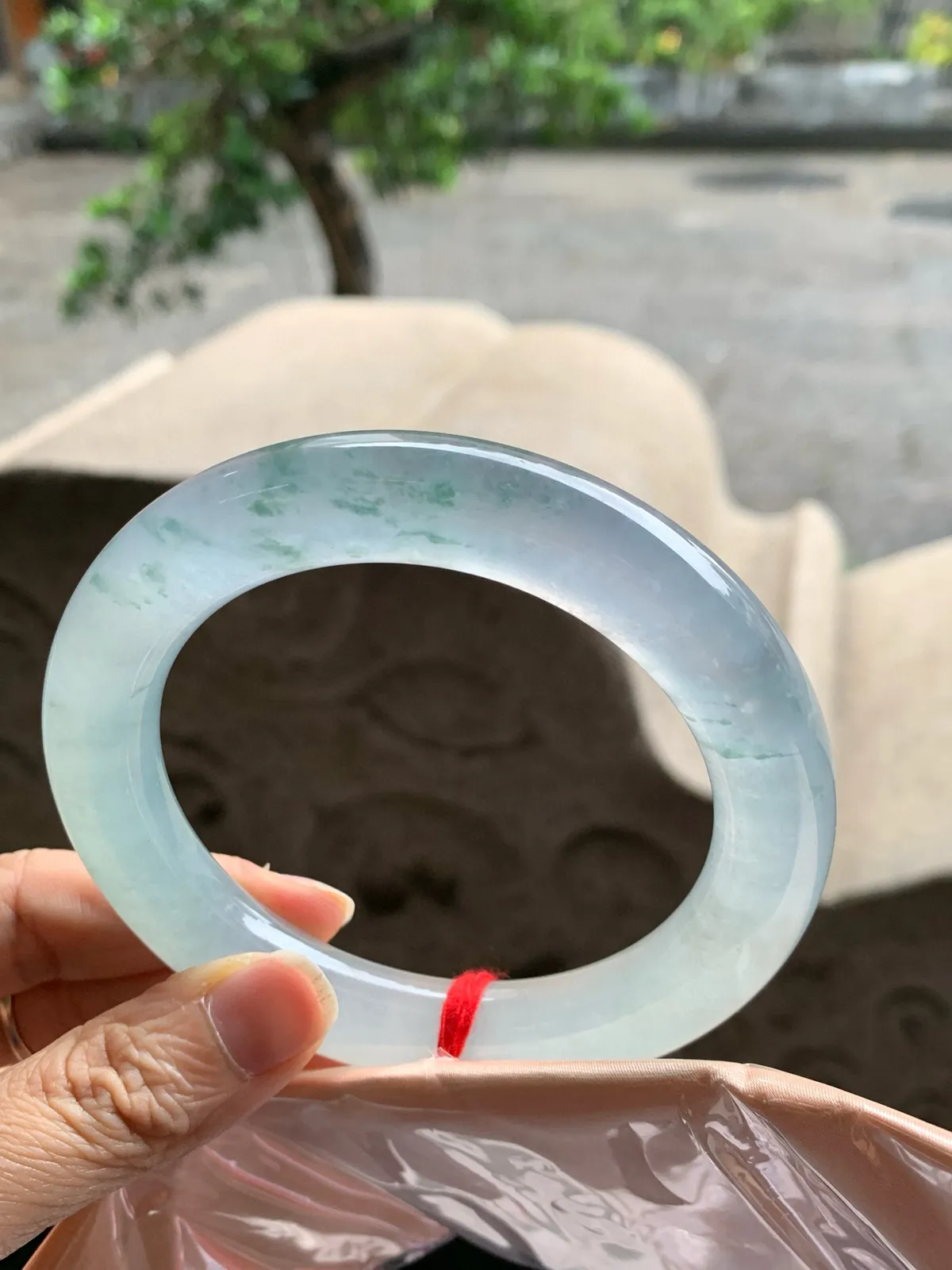 圆条玻璃中绿花 无瑕 尺寸:64.7/12.7 大圈口 起刚光