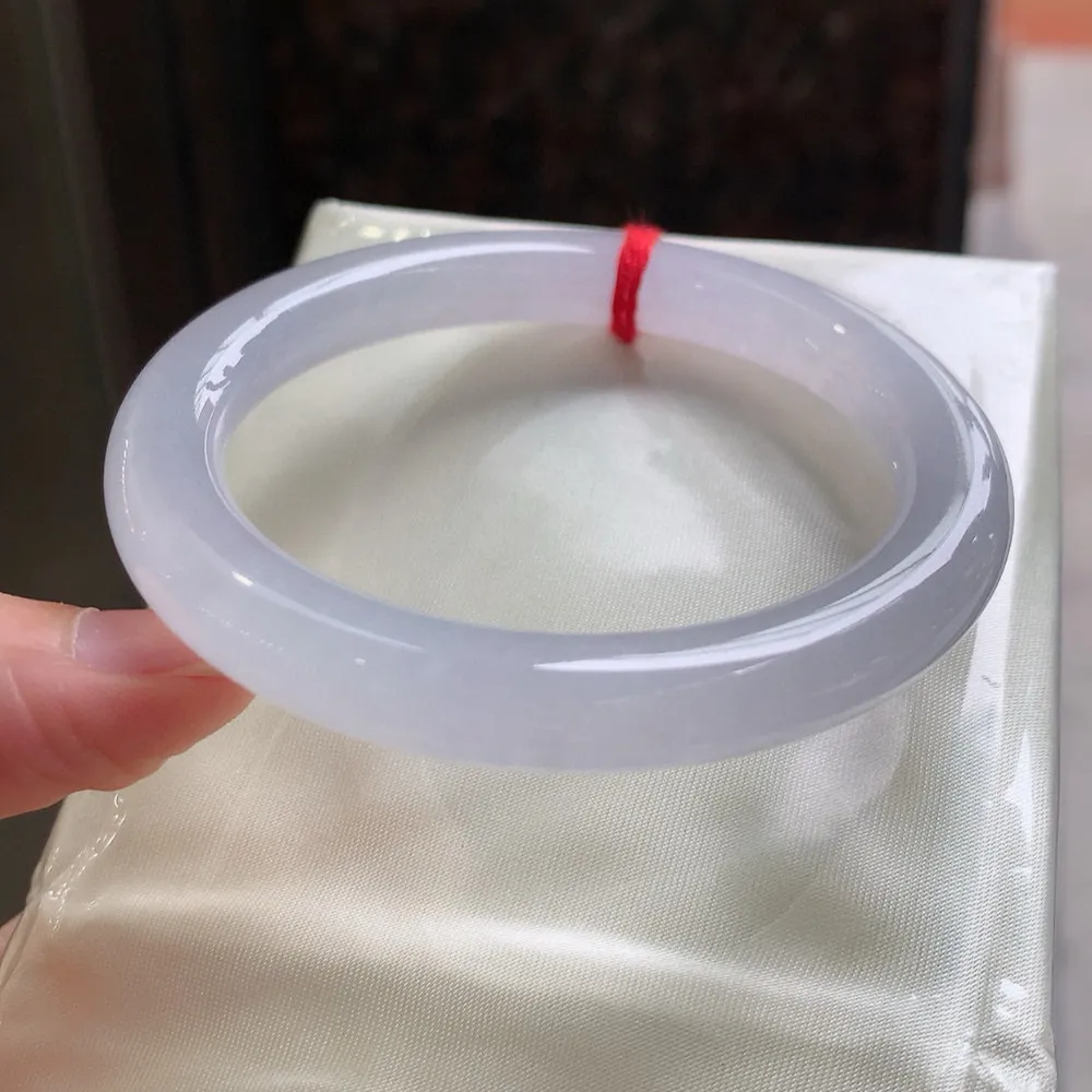 圆条高冰种 无瑕 尺寸:52.5/8.8 种水好