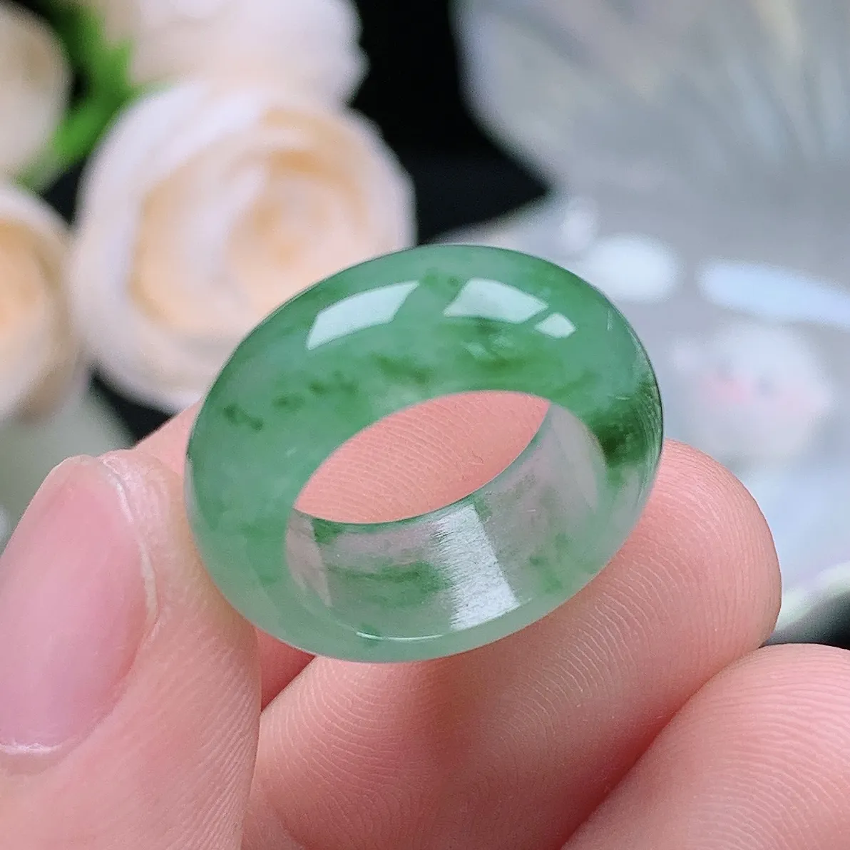 缅甸翡翠老坑冰种水润起胶飘阳绿戒指玉指环小跑环 水润通透 尺寸：14.3-7.9-3.7mm 6号圈口2S