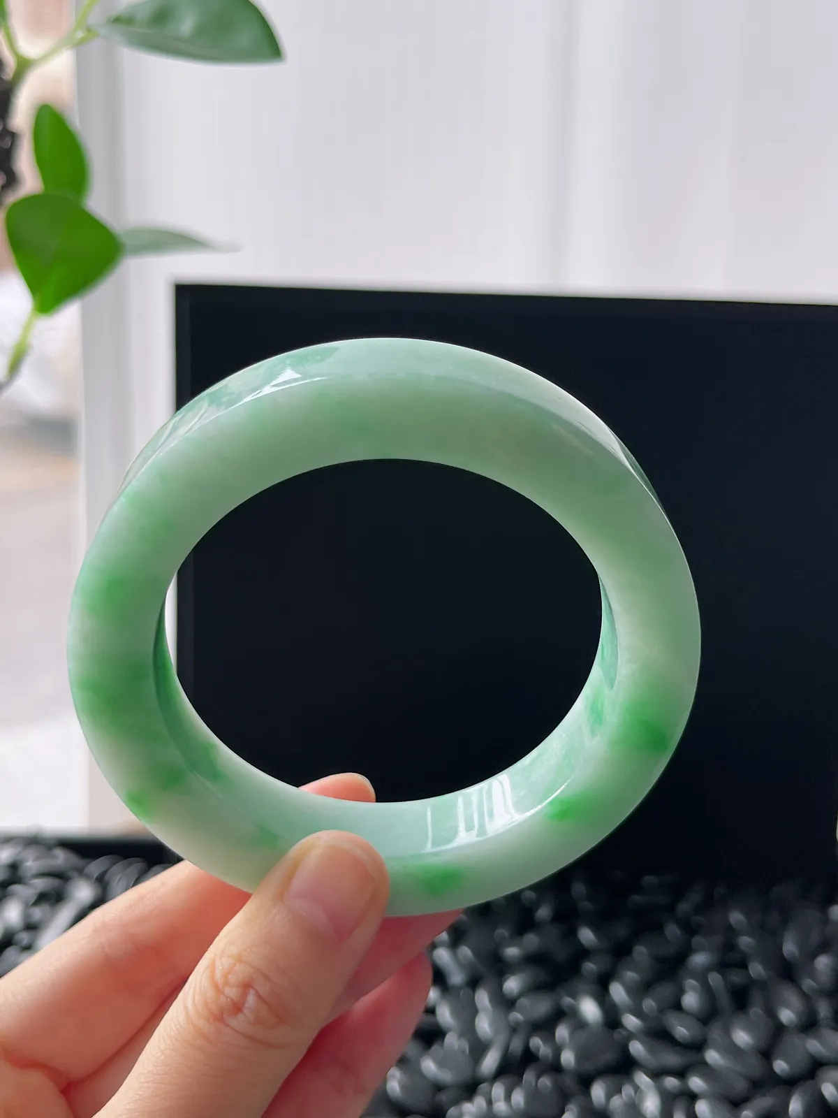 翡翠镯饼，⭕️正圈最大做62，最小做57.8