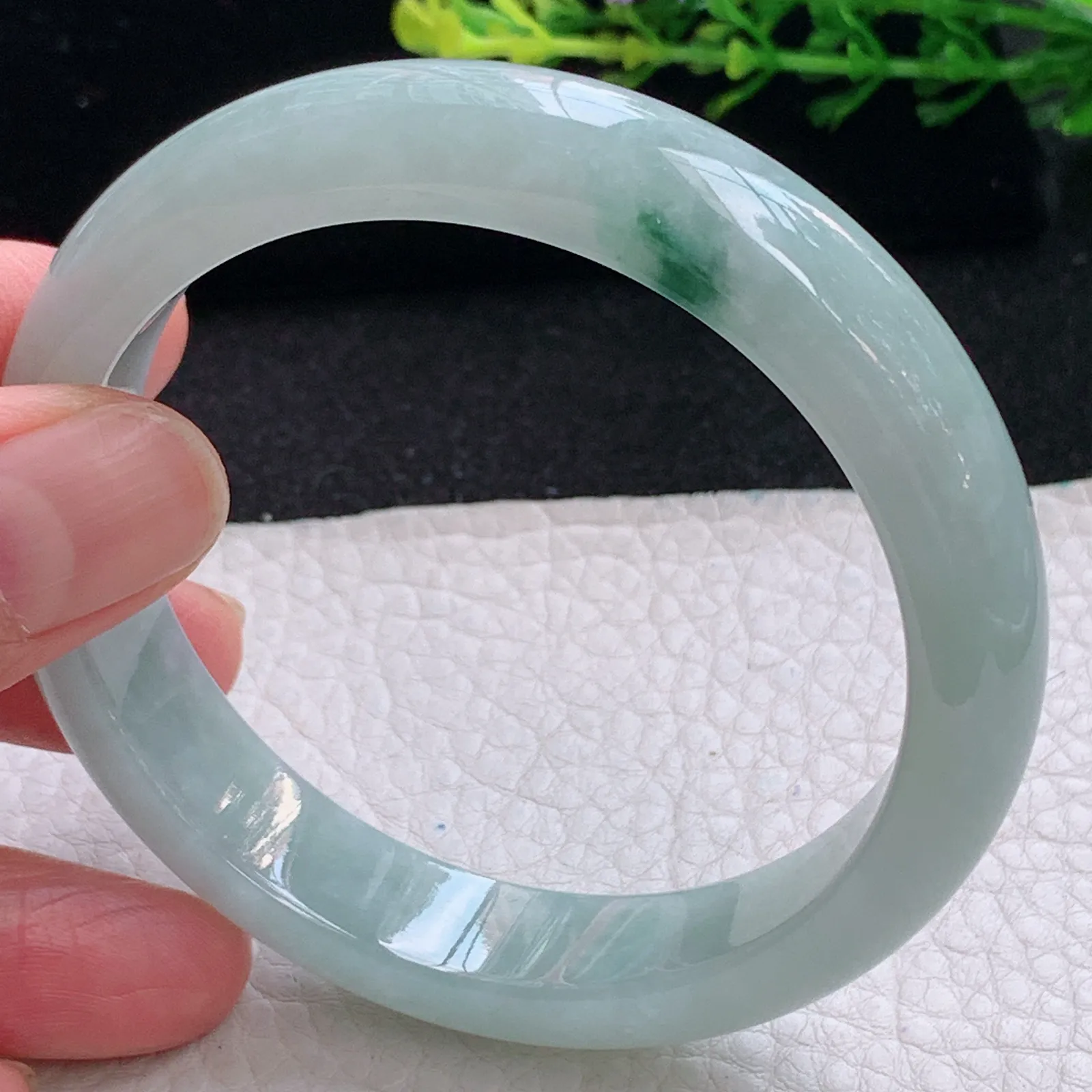 hy自然光57.5*13*7.7平安镯 缅甸翡翠a货清新飘花宽边玉手镯 玉手环