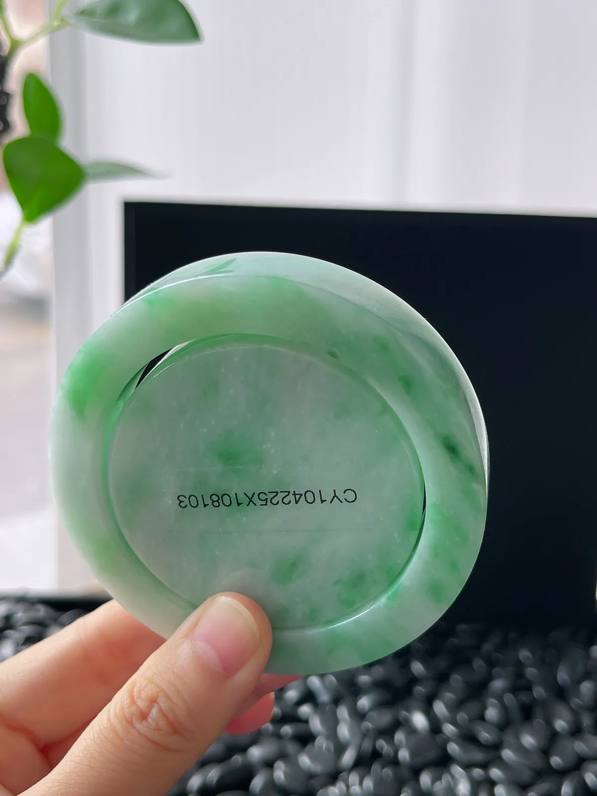 翡翠镯饼，⭕️正圈最大做57，最小做54.8