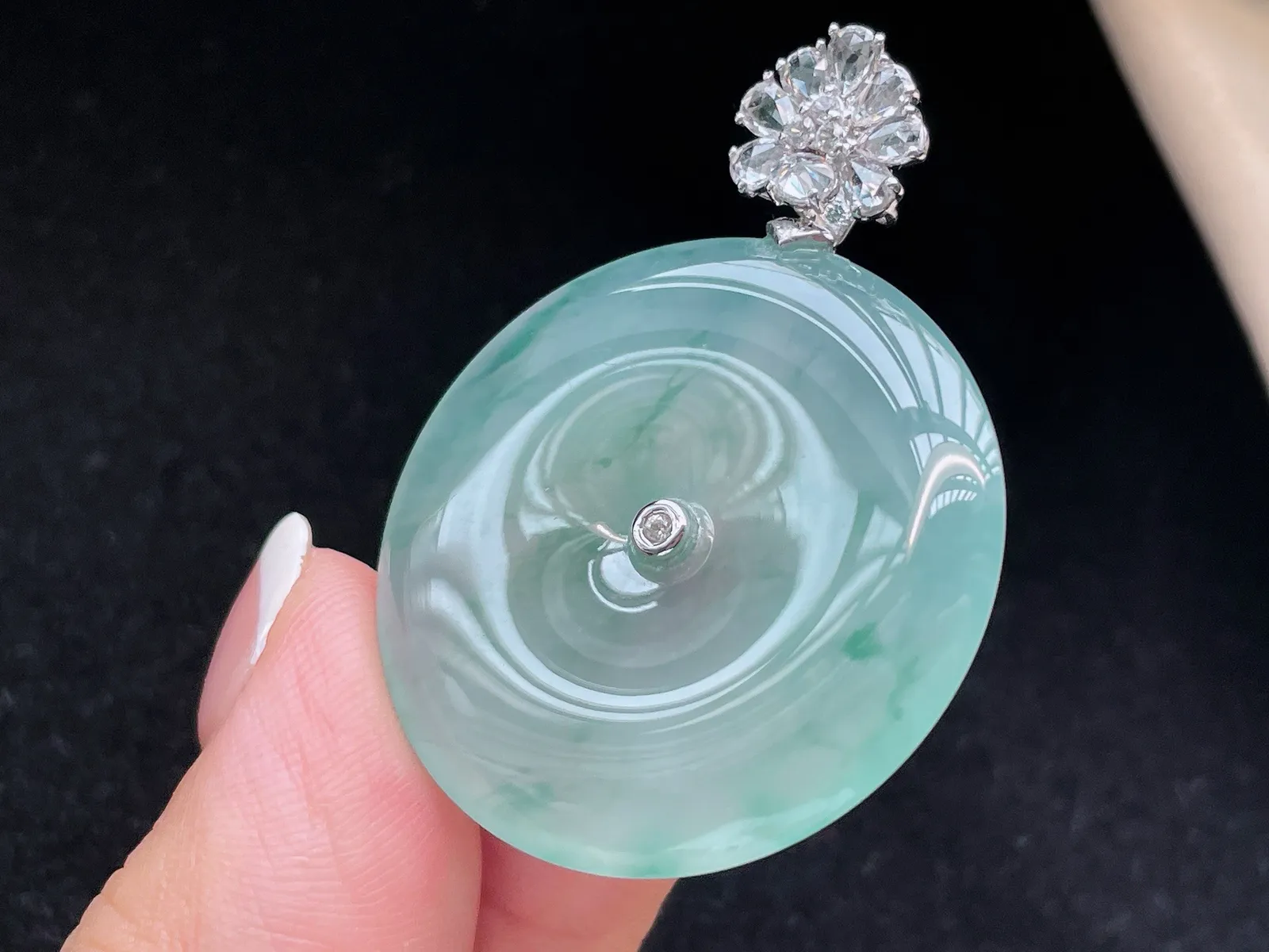 18K 冰种飘花·平安扣

整43-32.2-5.8