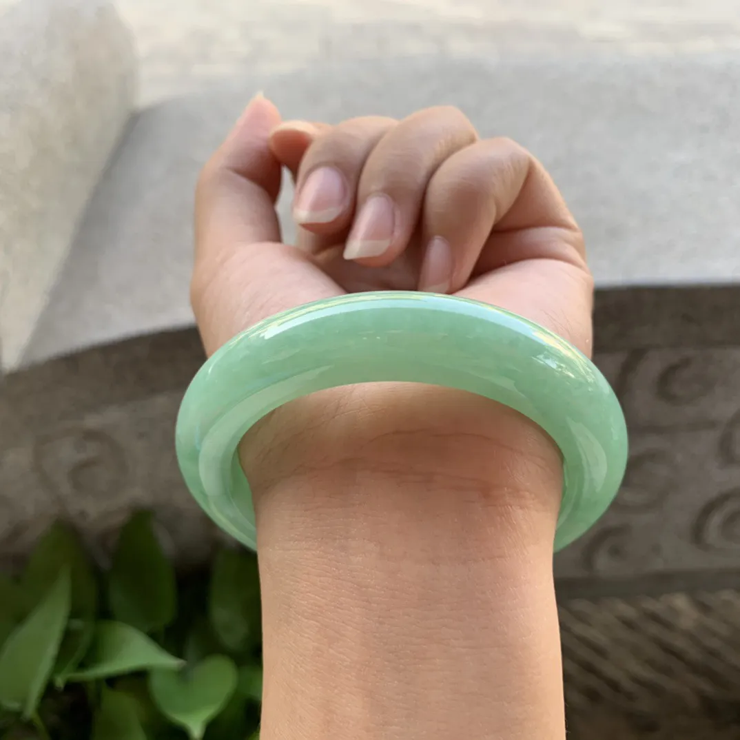 圈口55.3-12.3-10 【满绿正圈手镯】正圈55 56可戴