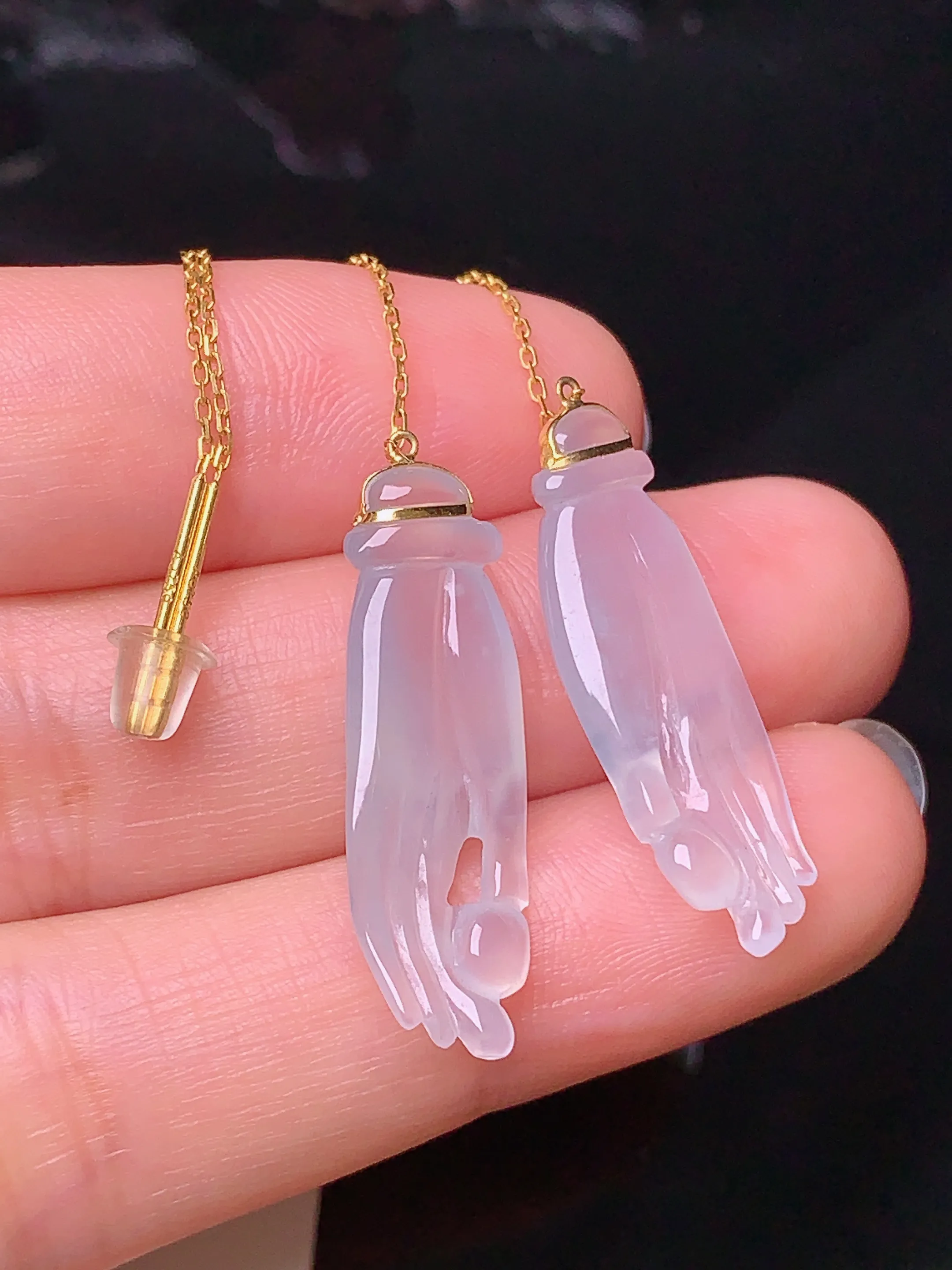 18k金镶嵌冰种掌上明珠耳坠 玉质细腻 色泽清新艳丽 整体尺寸25.8*9.2*5.2