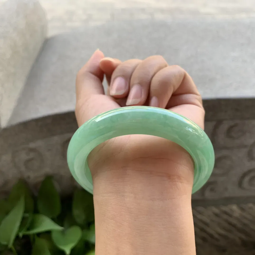 圈口55.3-12.3-10 【满绿正圈手镯】正圈55 56可戴