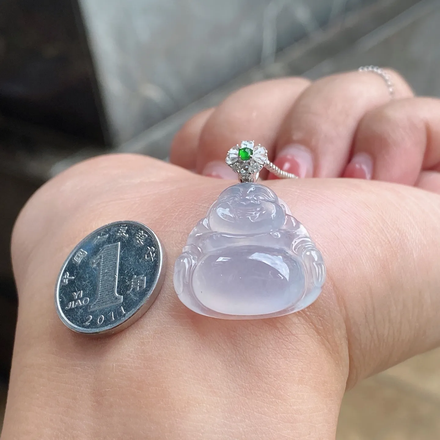 冰种淡春色佛公吊坠 尺寸27.8-21.4-7.6毫米