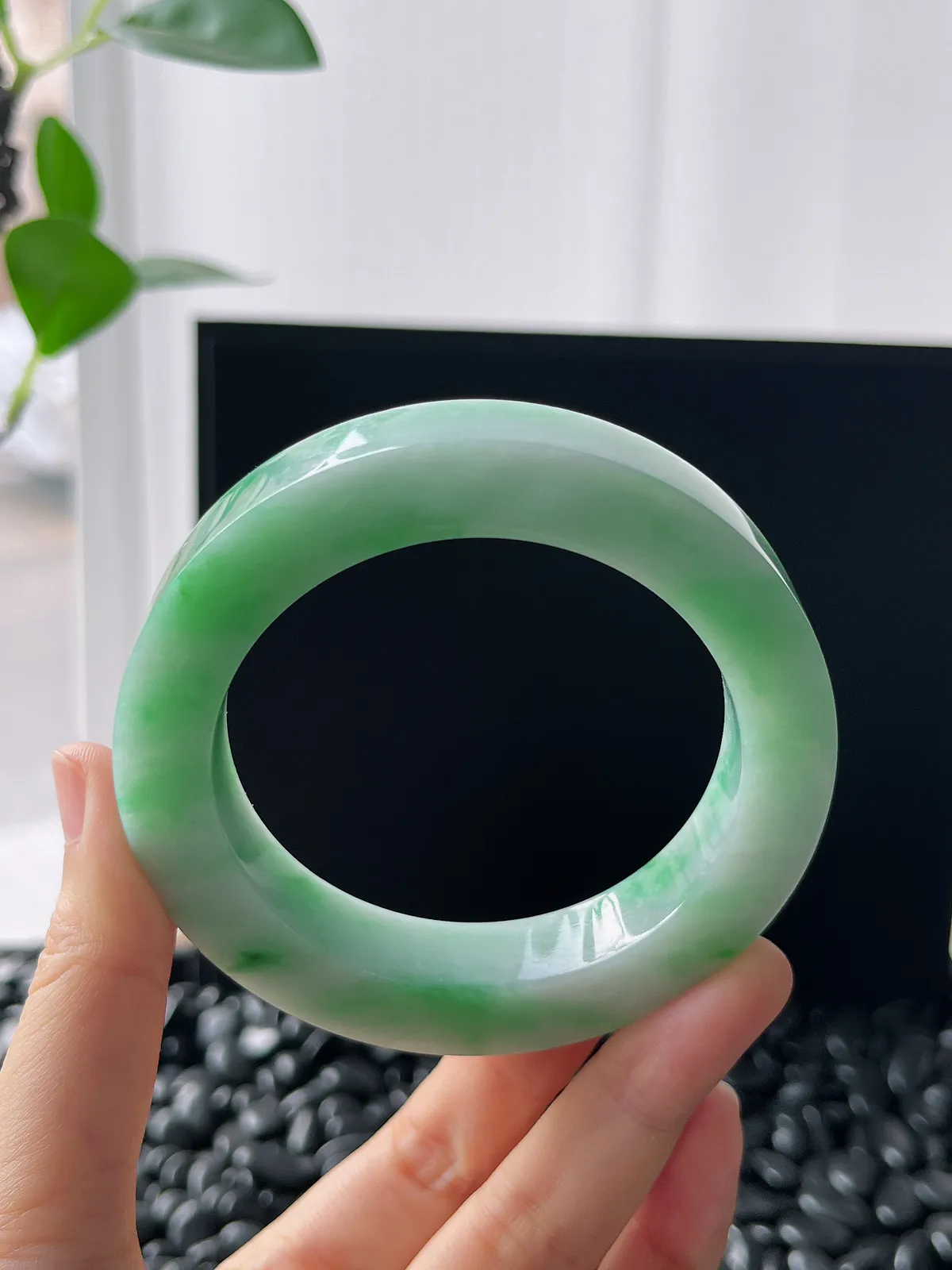 翡翠镯饼，⭕️正圈最大做61，最小做57