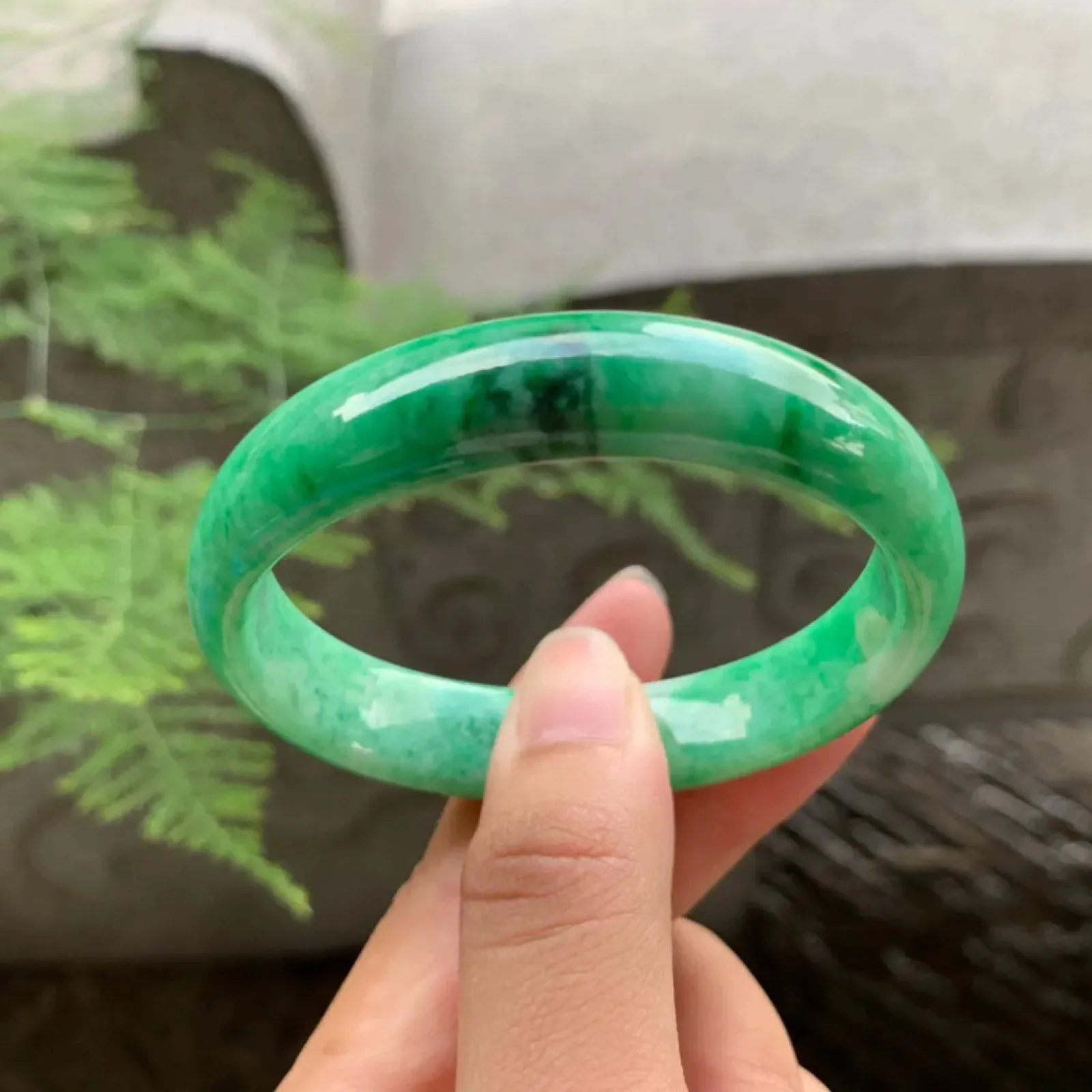 圈口54.3-46.2-12.4-6.8mm 【辣绿贵妃手镯】贵妃54 55可戴