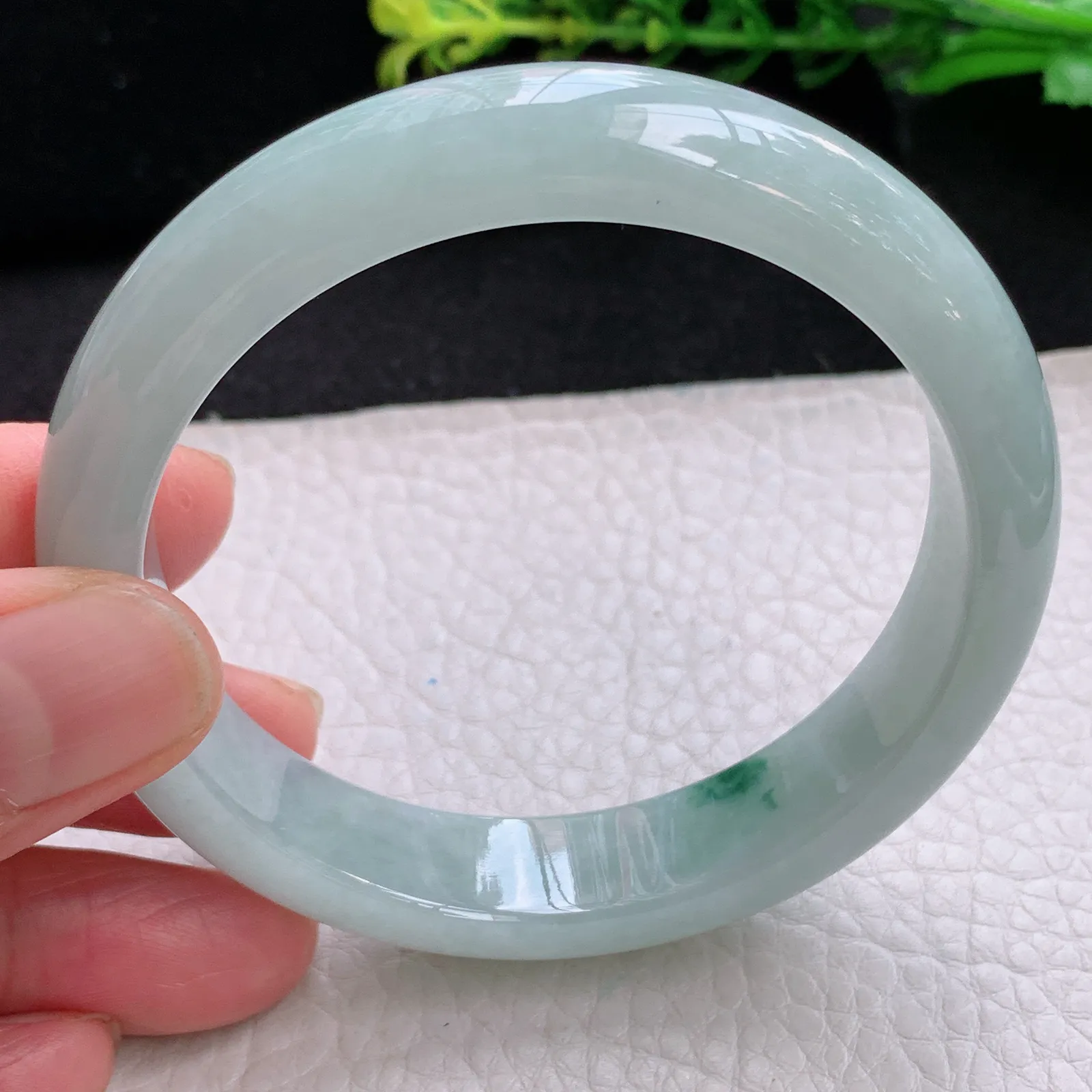 hy自然光57.5*13*7.7平安镯 缅甸翡翠a货清新飘花宽边玉手镯 玉手环