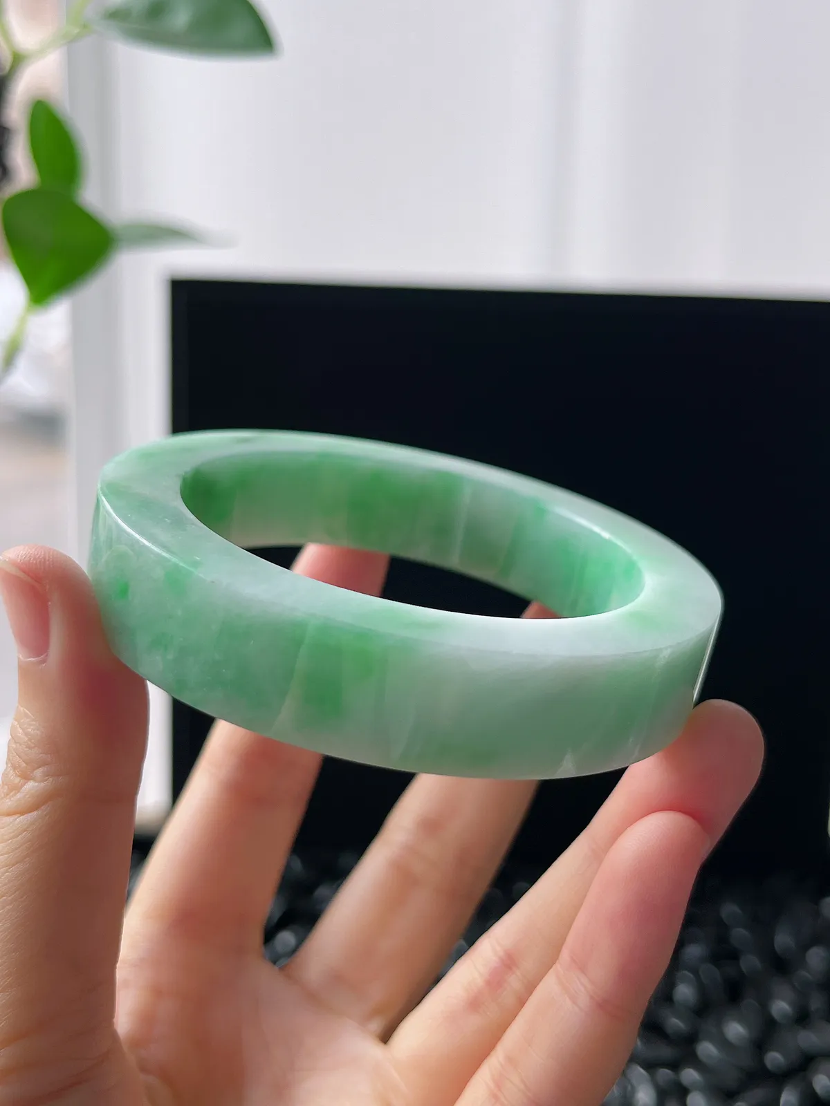 翡翠镯饼，⭕️正圈最大做57，最小做54.8