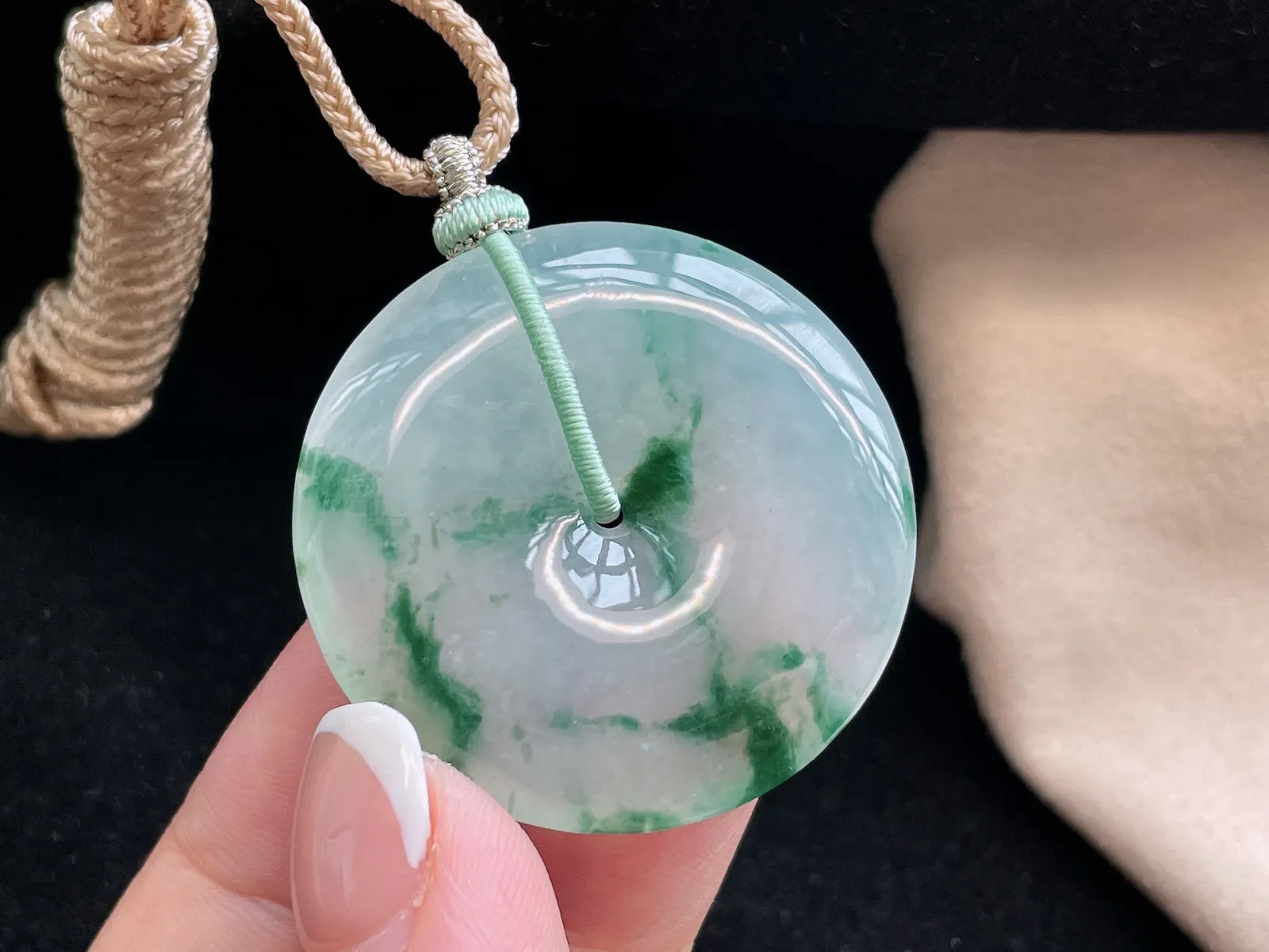 冰种飘花·平安扣

裸35.5-5.5