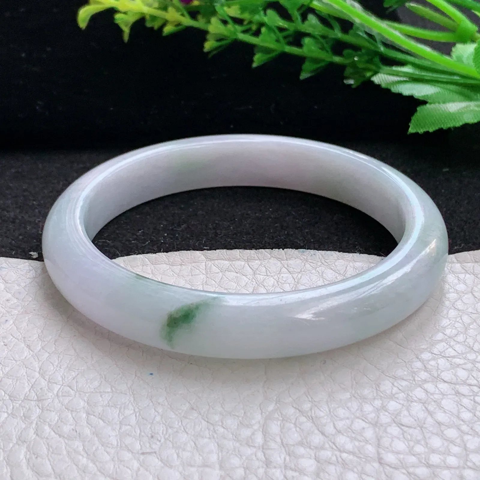 yw5自然光57.5*10.5*7.5平安镯 天然缅甸翡翠a货飘花秀气宽边玉手镯 玉手环