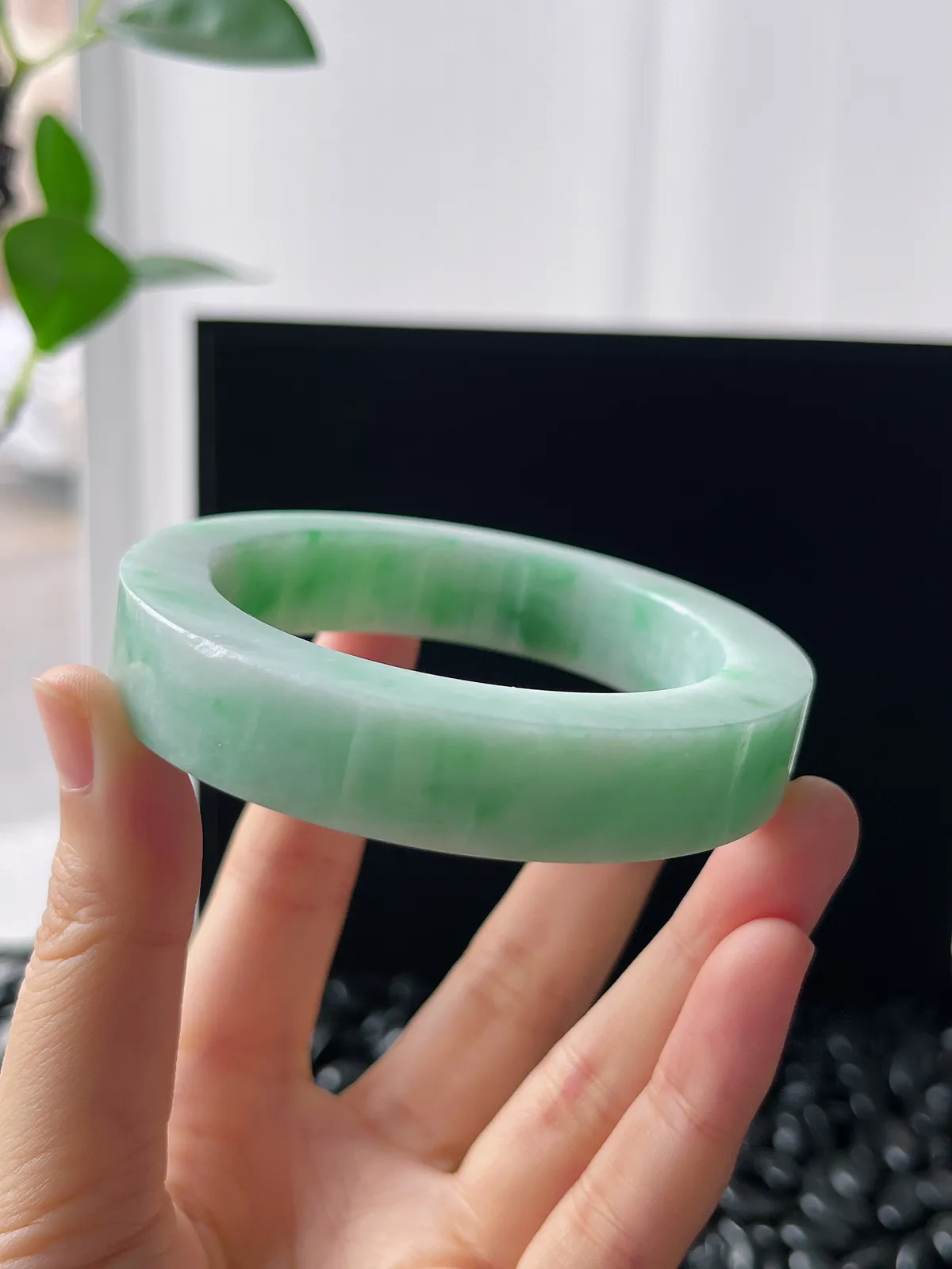 翡翠镯饼，⭕️正圈最大做57，最小做54.8