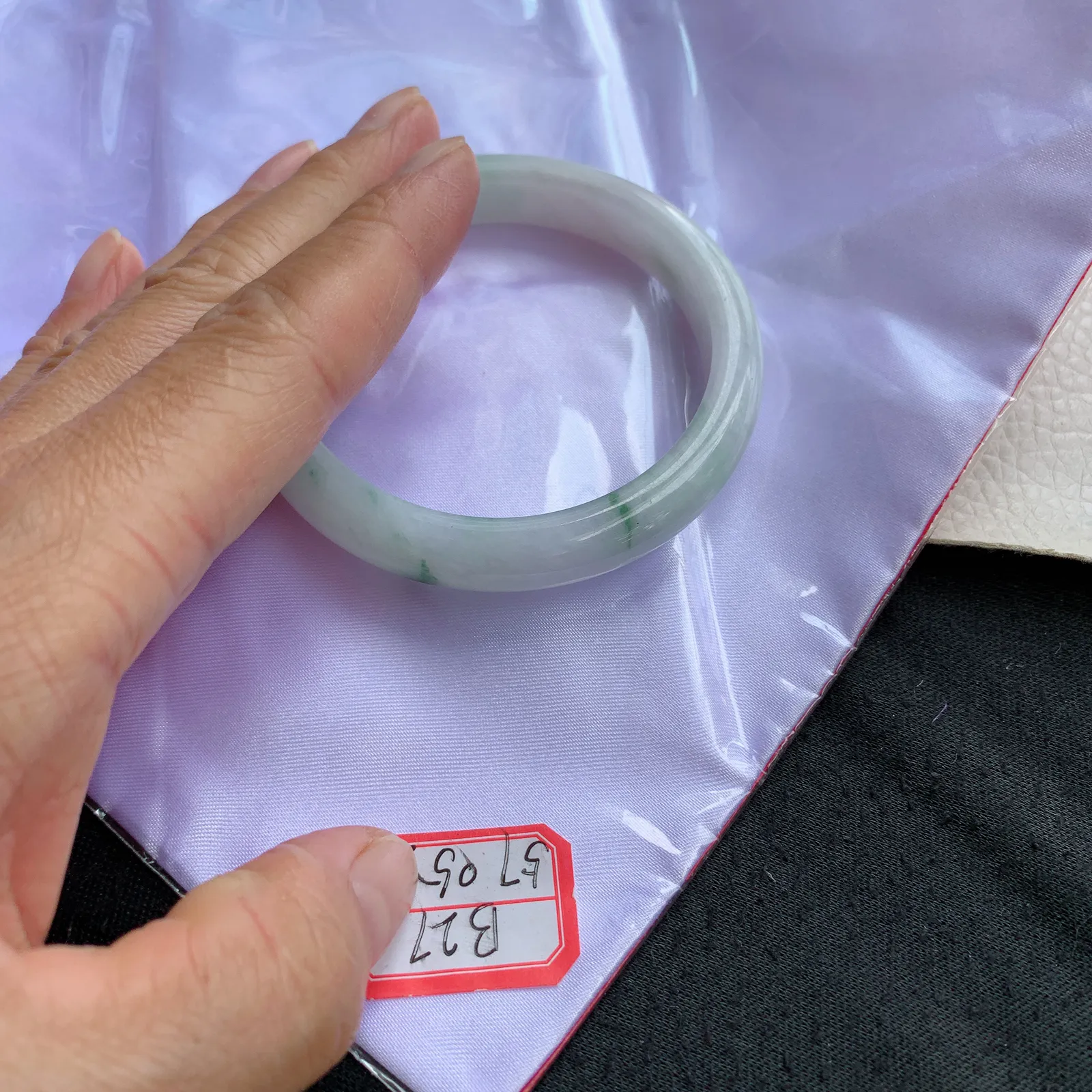 yw5自然光57.5*10.5*7.5平安镯 天然缅甸翡翠a货飘花秀气宽边玉手镯 玉手环