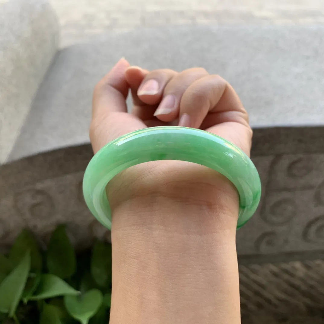 圈口 55.1-12.5-8.9【飘阳绿正圈手镯】正圈55 56可戴