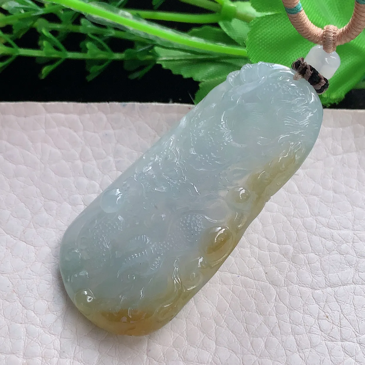 yl实拍61.8*31*7缅甸翡翠圆冰透双彩龙牌吊坠