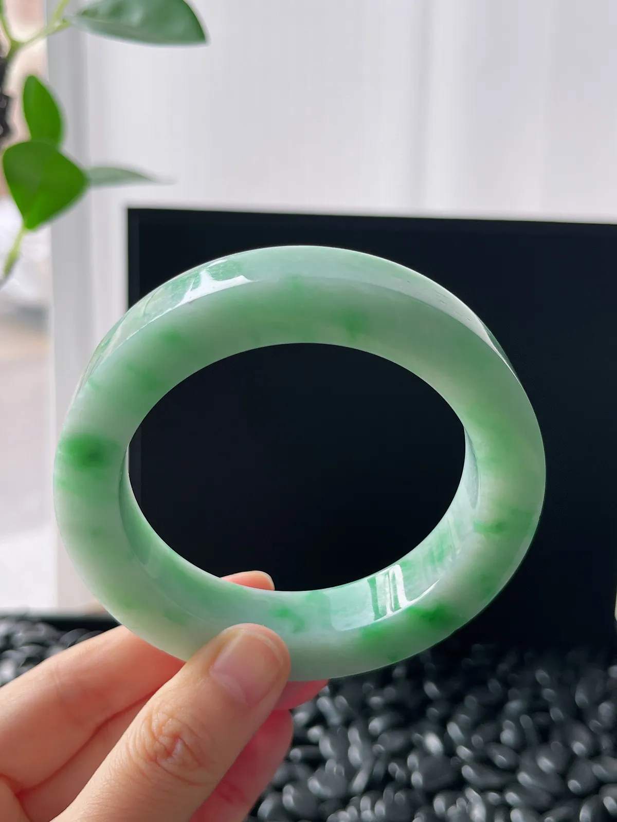 翡翠镯饼，⭕️正圈最大做62，最小做57.8