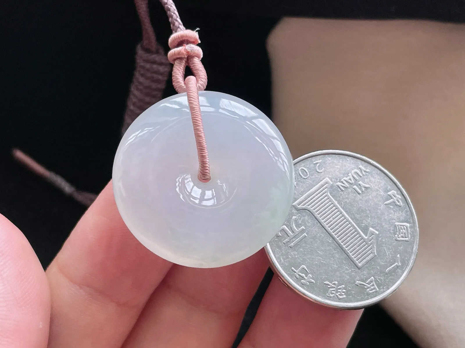 冰种·平安扣

裸26.5-6.3