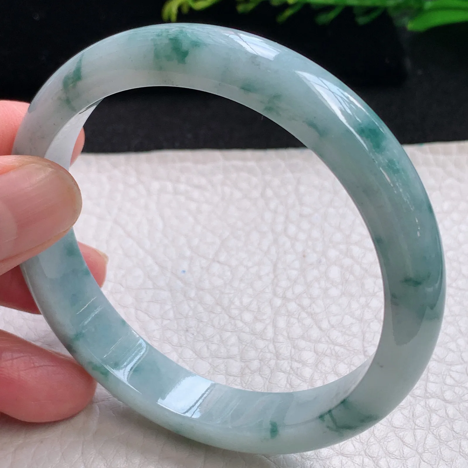 js自然光58*11.6*7平安镯 缅甸翡翠a货灵动飘花宽边玉手镯 玉手环