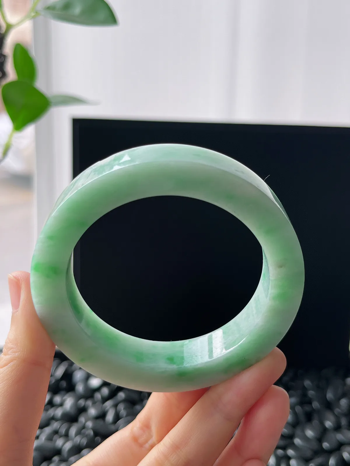 翡翠镯饼，⭕️正圈最大做57，最小做54.8