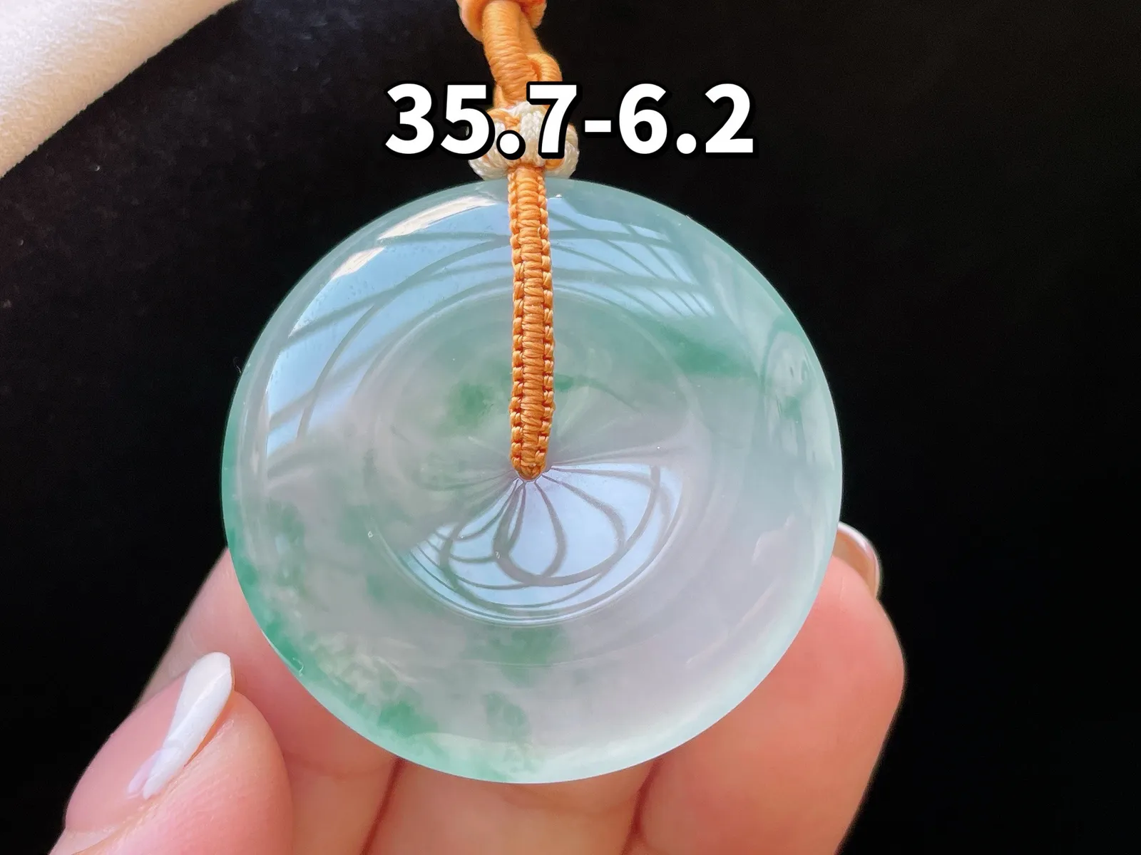 冰种飘花·平安扣

裸35.7-6.2