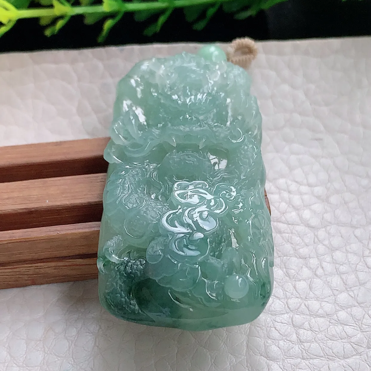 ktj实拍59*28*10.2缅甸翡翠冰飘花龙牌吊坠飞龙在天吉祥瑞兽龙