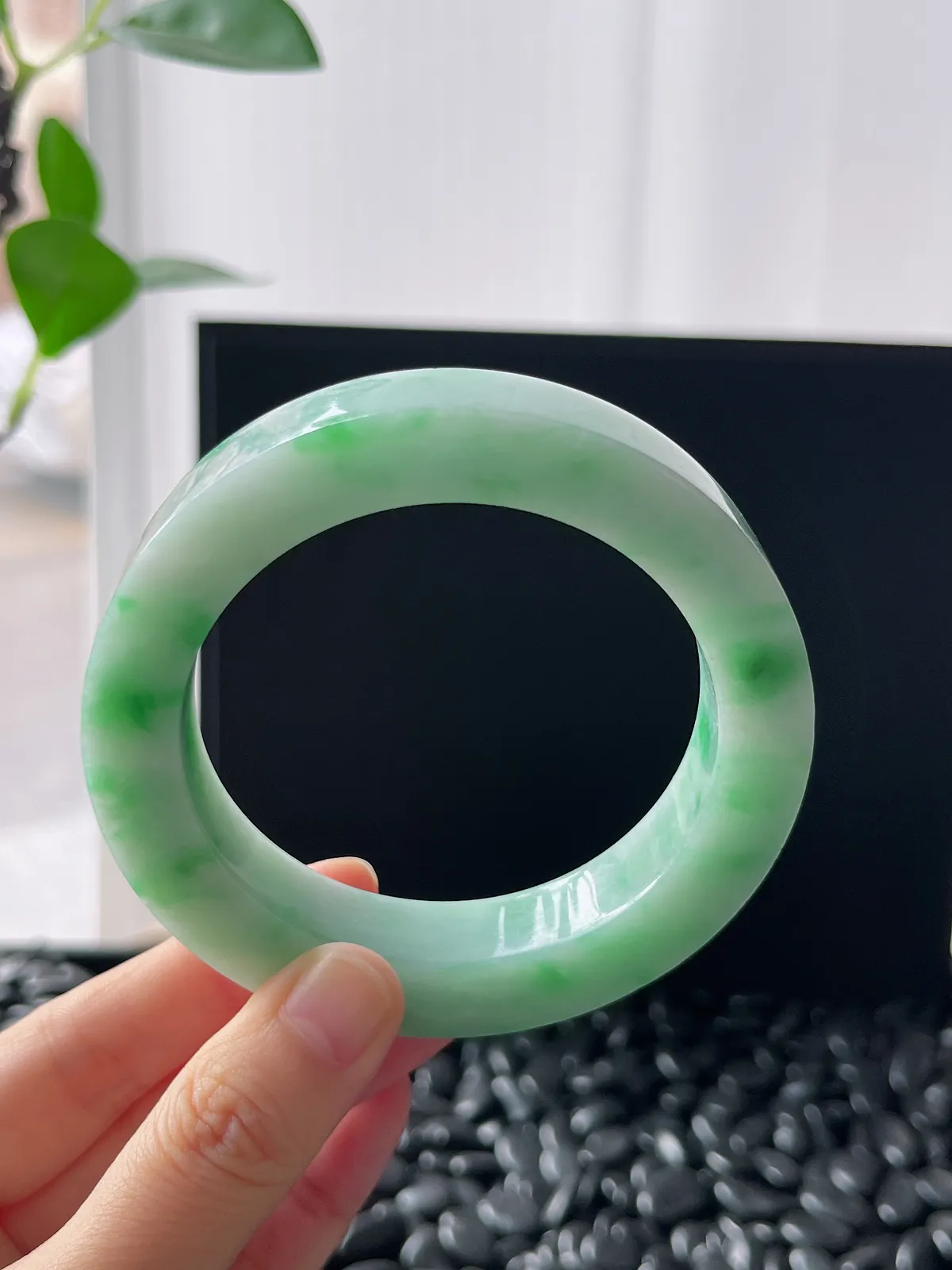 翡翠镯饼，⭕️正圈最大做62，最小做57.8