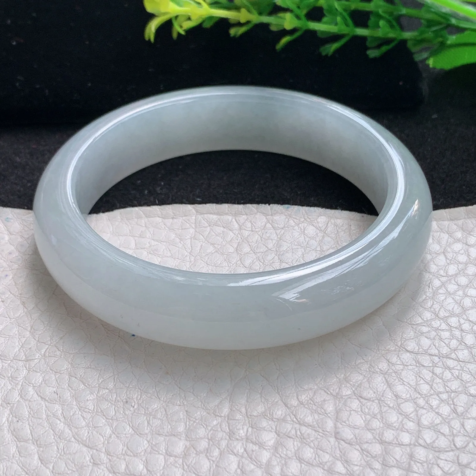 hy自然光57*13.5*8.3平安镯 缅甸翡翠a货白月光起光宽边玉手镯 玉手环