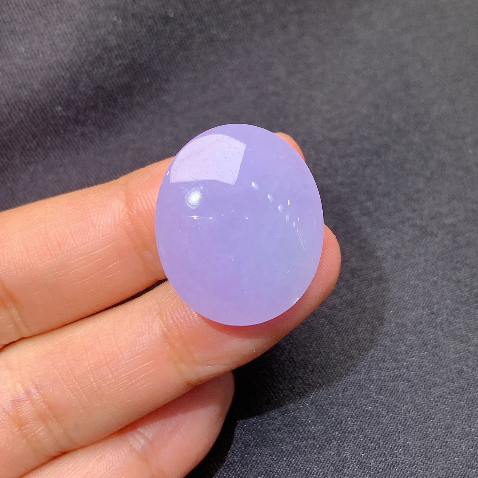 紫罗兰蛋面，镶嵌佳品，温润细腻，色泽浓郁，种水足 尺寸23.3*19.9*10.3