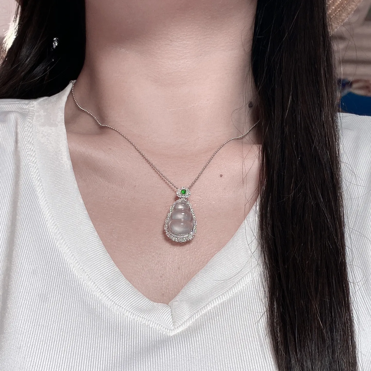 高冰起光精美福豆吊坠 尺寸36.6-18.8-11.4毫米