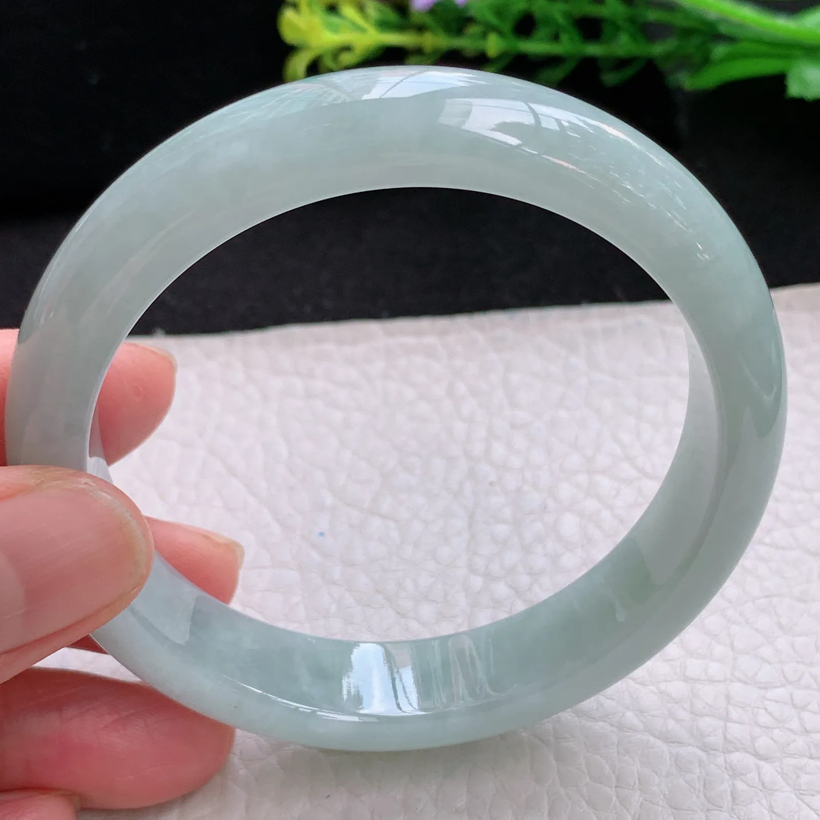 hy自然光57.5*13*7.7平安镯 缅甸翡翠a货清新飘花宽边玉手镯 玉手环