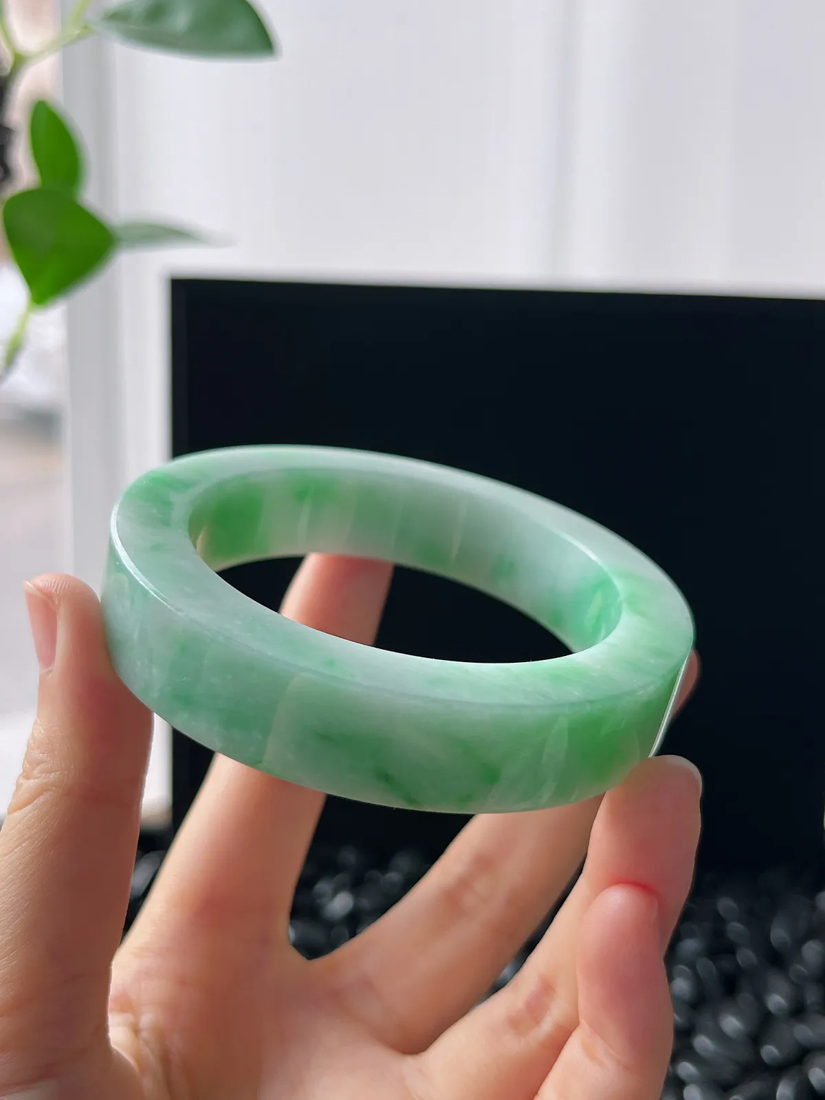 翡翠镯饼，⭕️正圈最大做57，最小做54.8