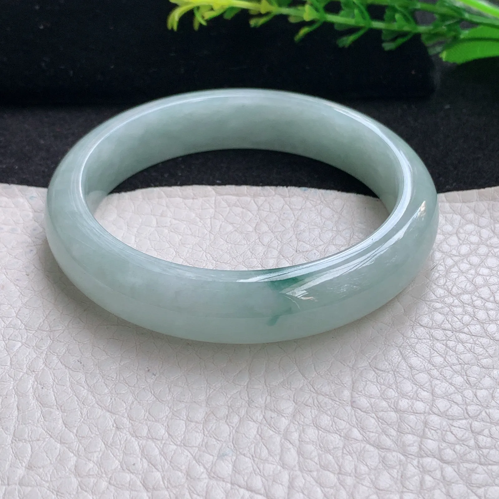 hy自然光57.5*13*7.7平安镯 缅甸翡翠a货清新飘花宽边玉手镯 玉手环