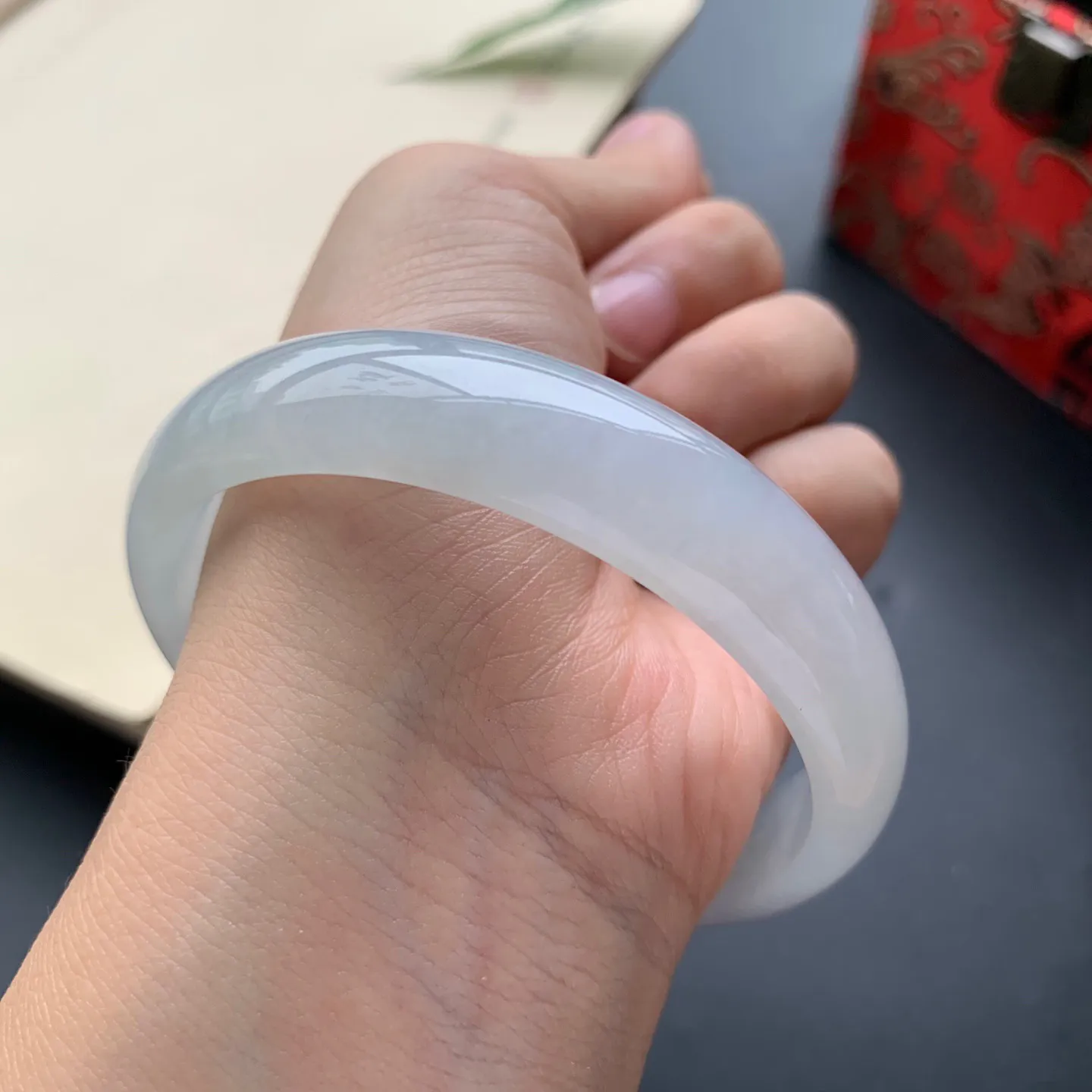 59.8圈口冰正圈手镯 尺寸：59.8-13.3-6.2，无纹裂，水润起胶，宽版大气