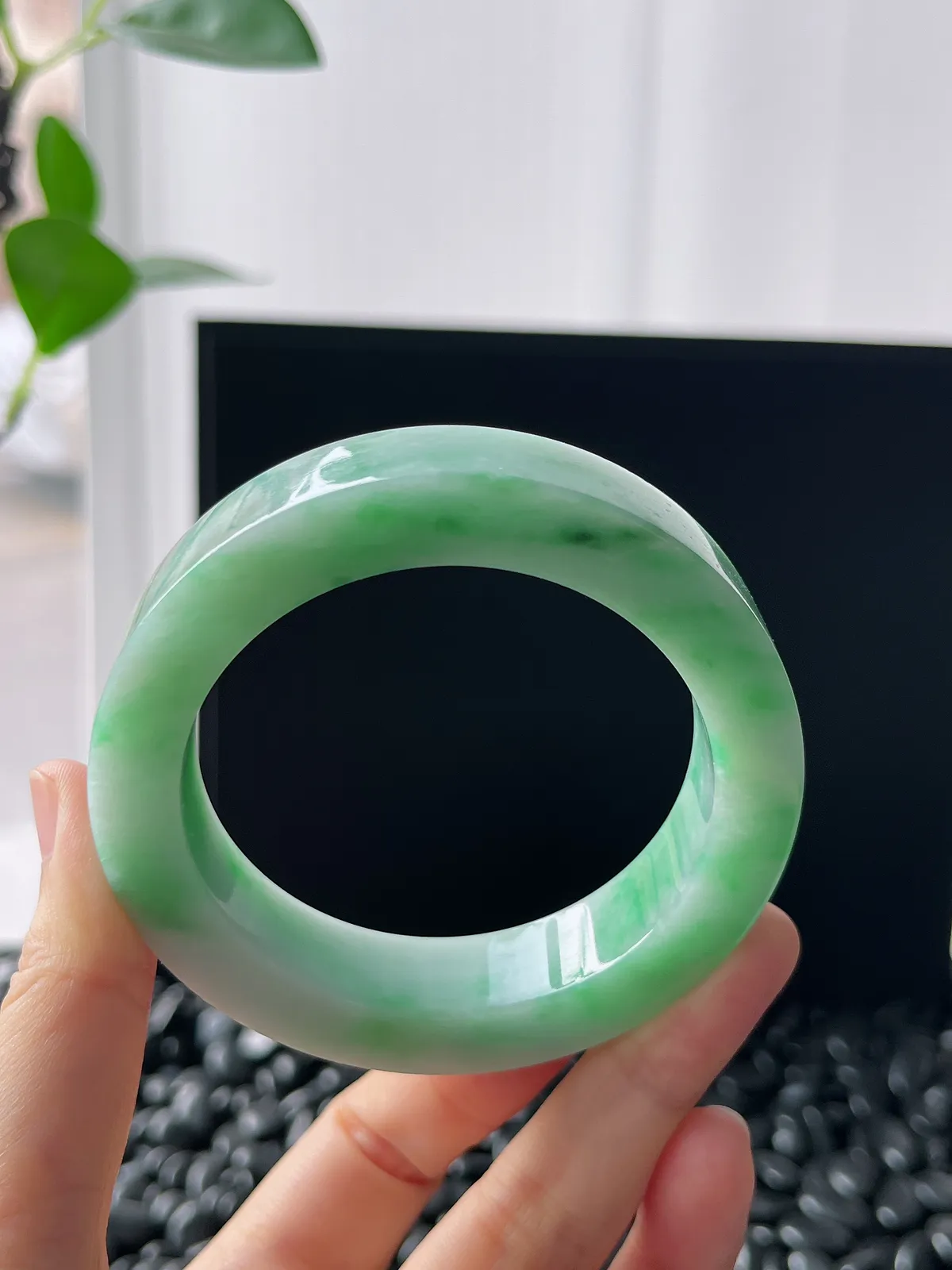 翡翠镯饼，⭕️正圈最大做57，最小做54.8