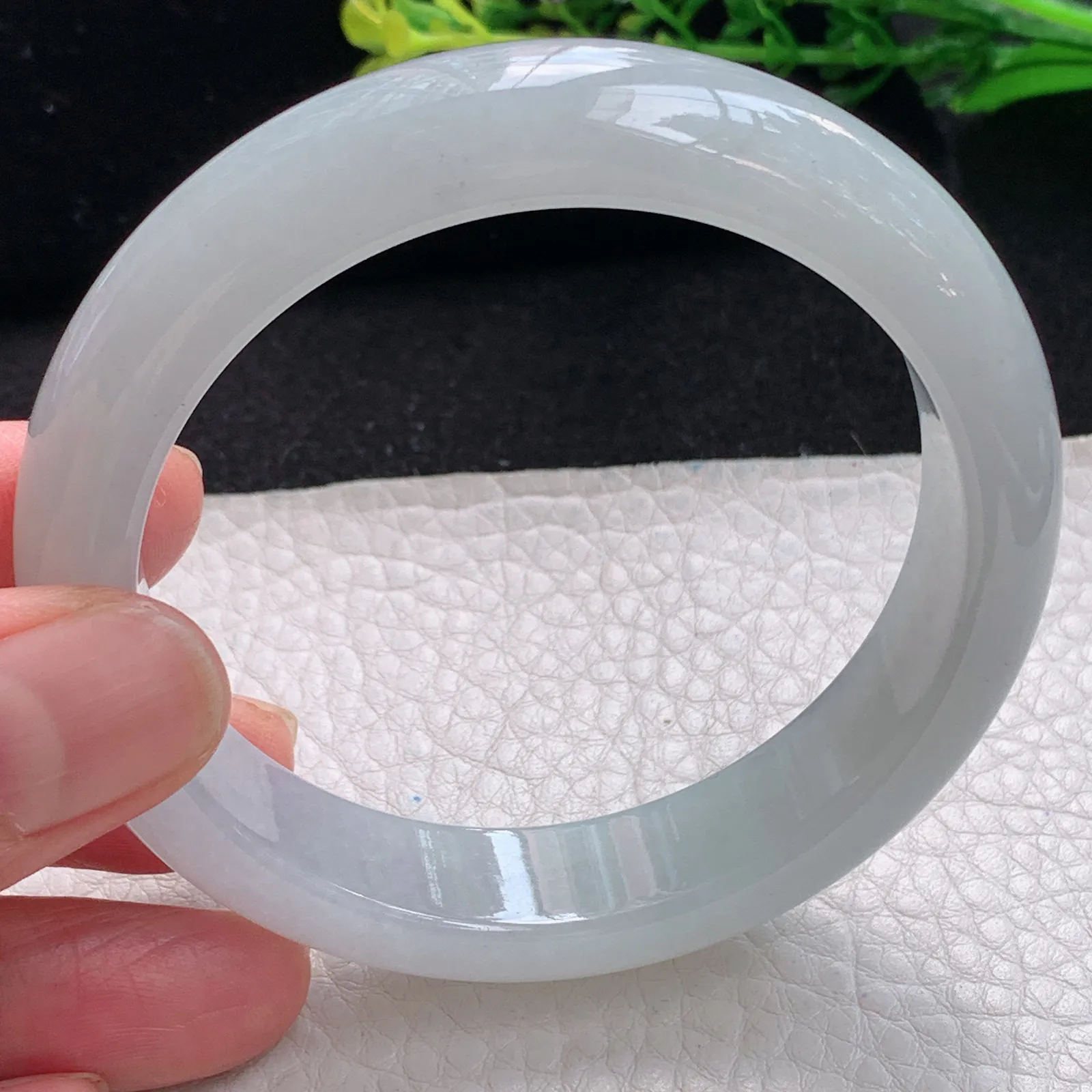 hy自然光57*13.5*8.3平安镯 缅甸翡翠a货白月光起光宽边玉手镯 玉手环